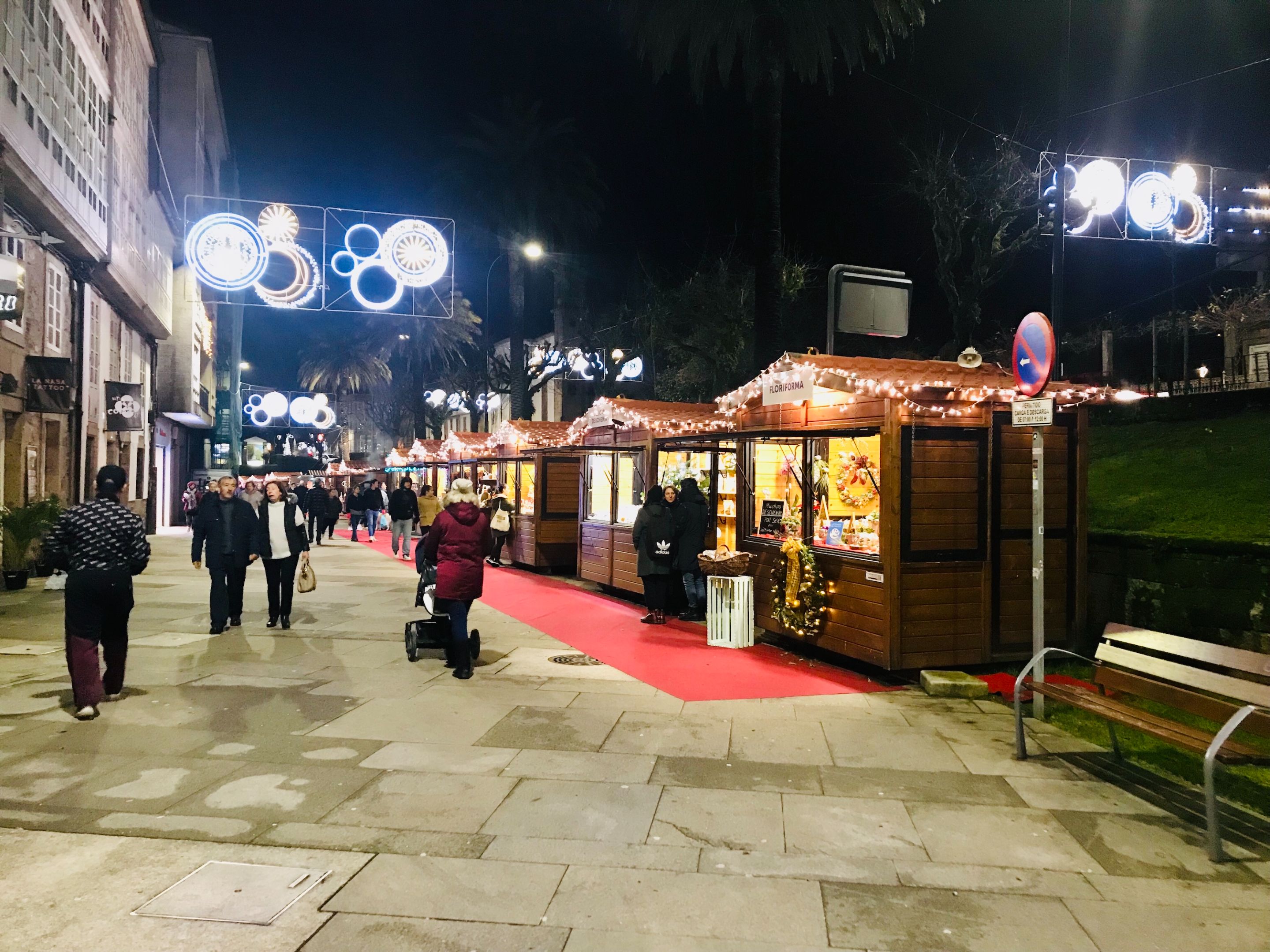 SantiagoStreets_Christmas5.jpg