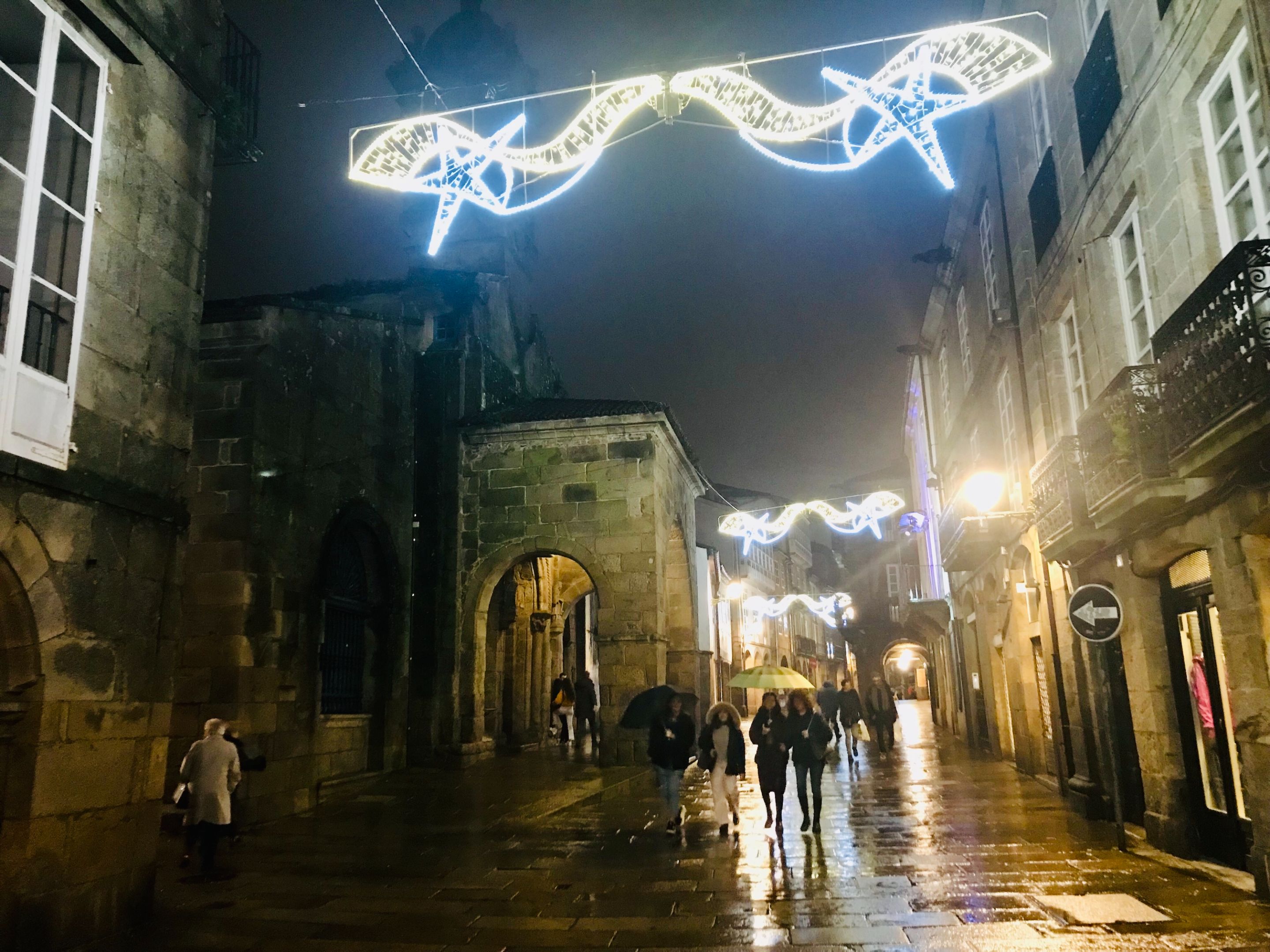 SantiagoStreets_Christmas4.jpg