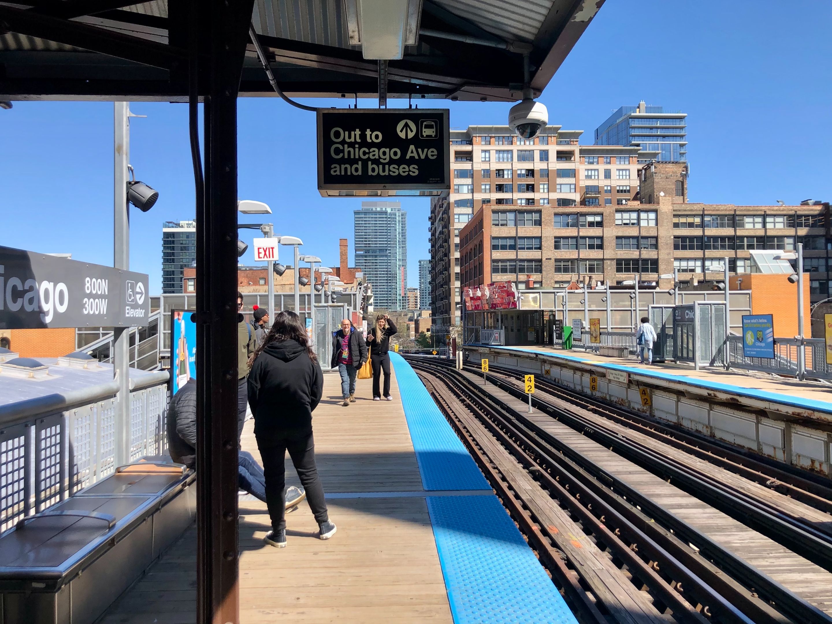 ChicagoLRide_5.jpg