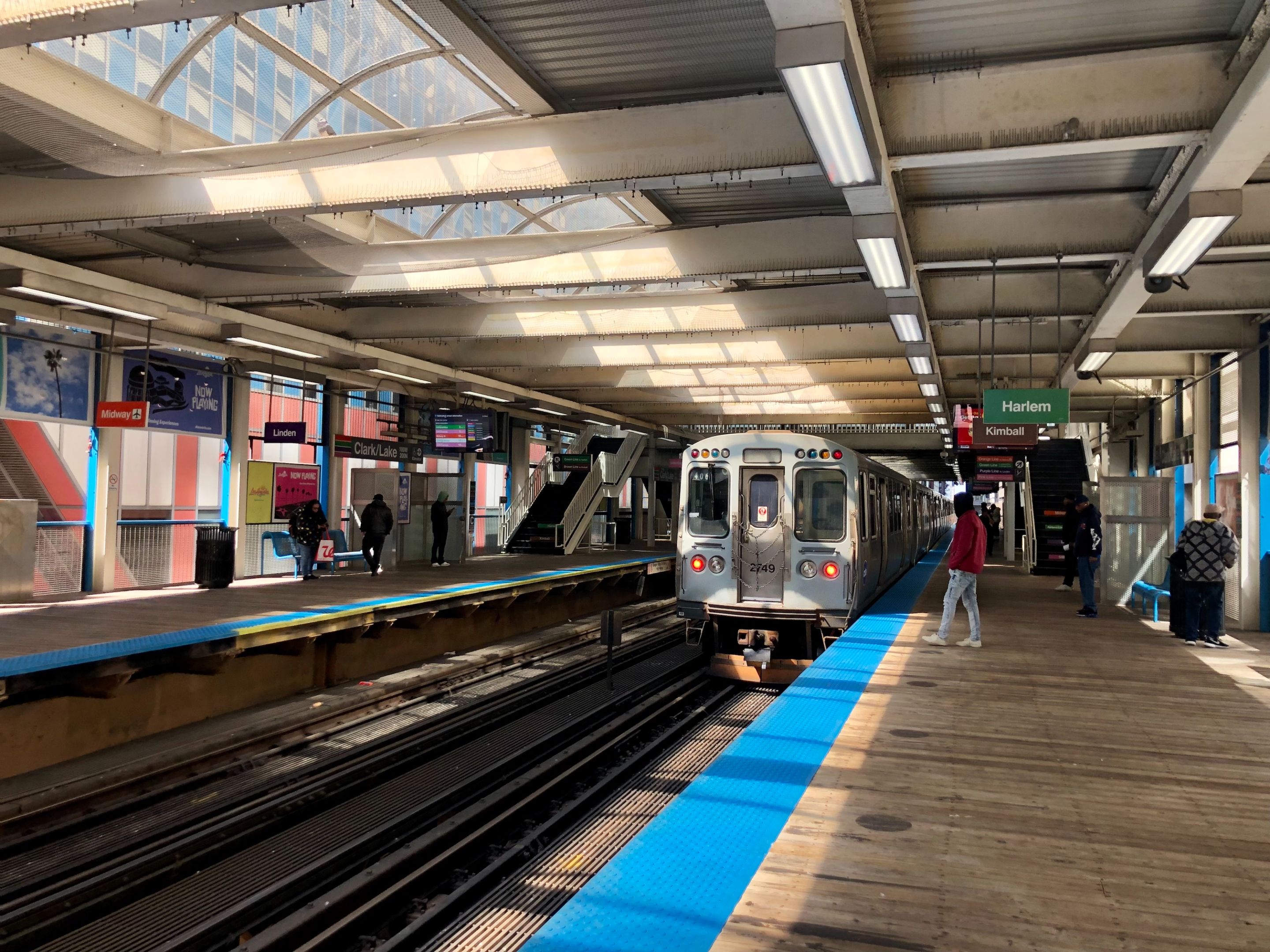 ChicagoLRide_18.jpg