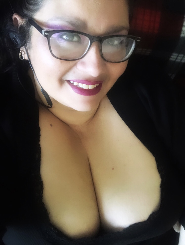 Cyn Selfie FT.jpg
