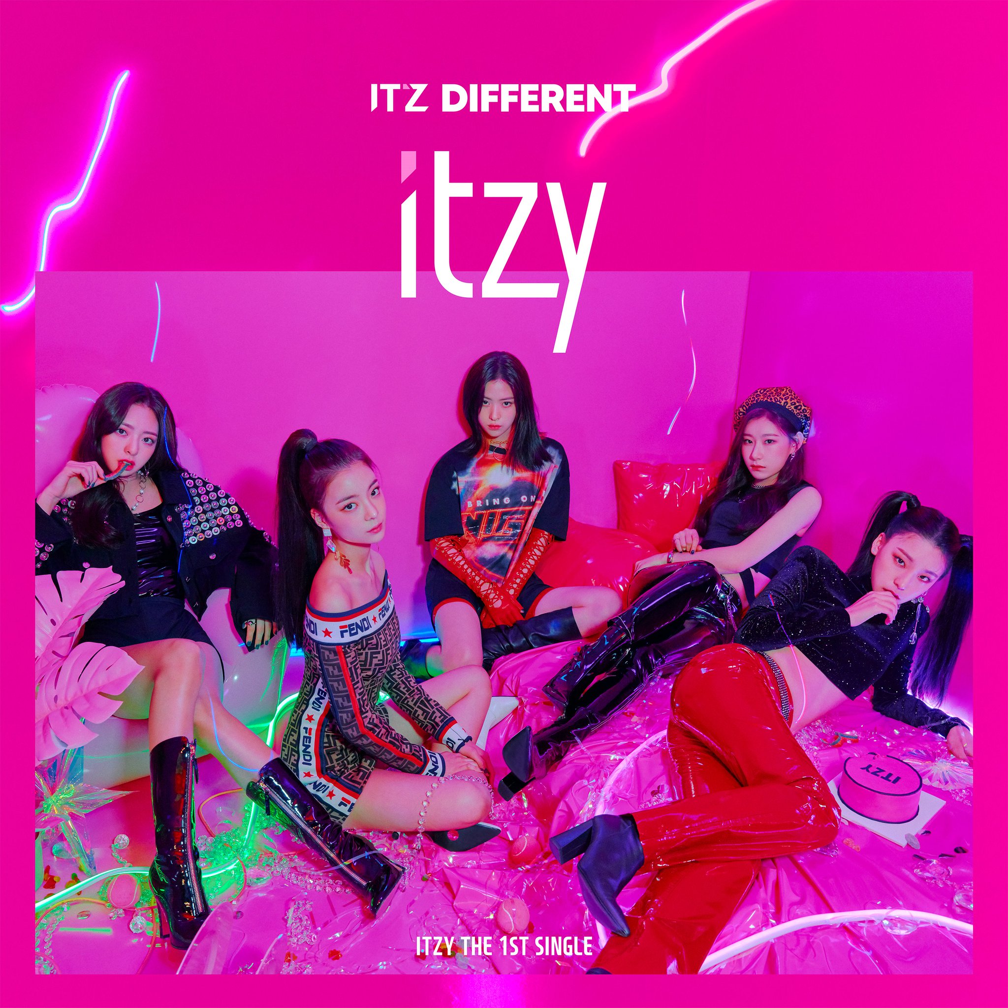 ITZY_ITz_Different_Online_Cover.jpg