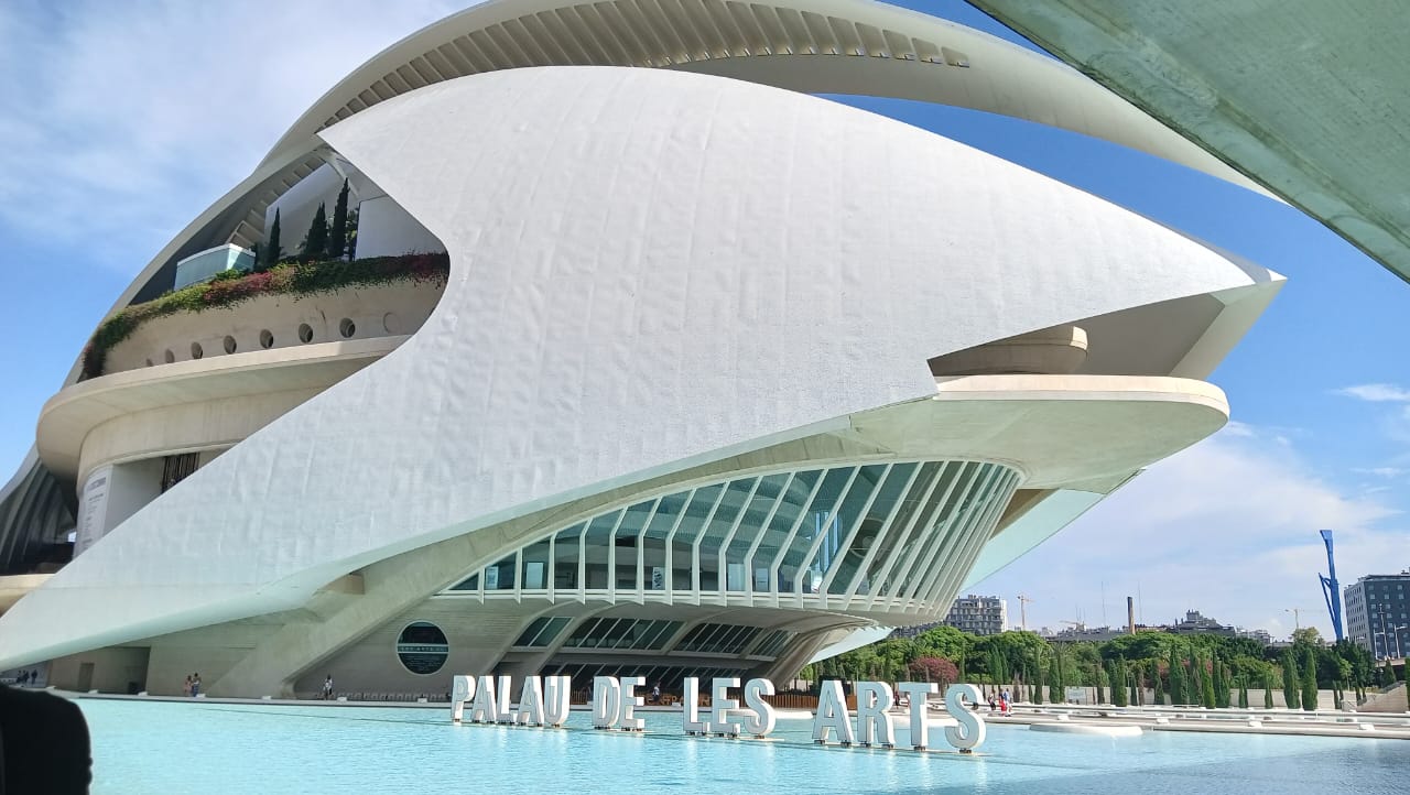 WhatsApp Image 2025-10-20 at 15.56.17 (1).jpeg