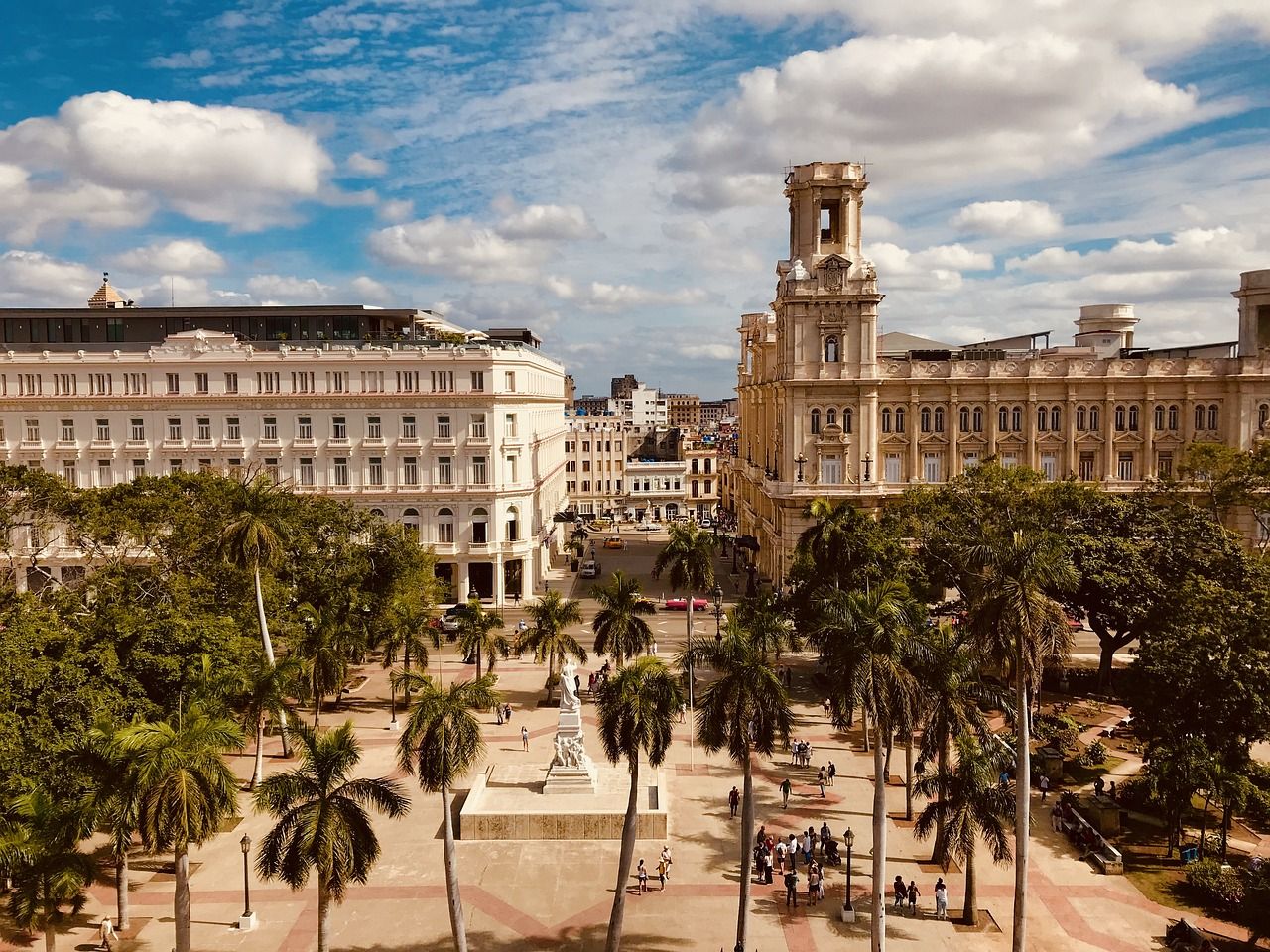 habana-5188561_1280.jpg