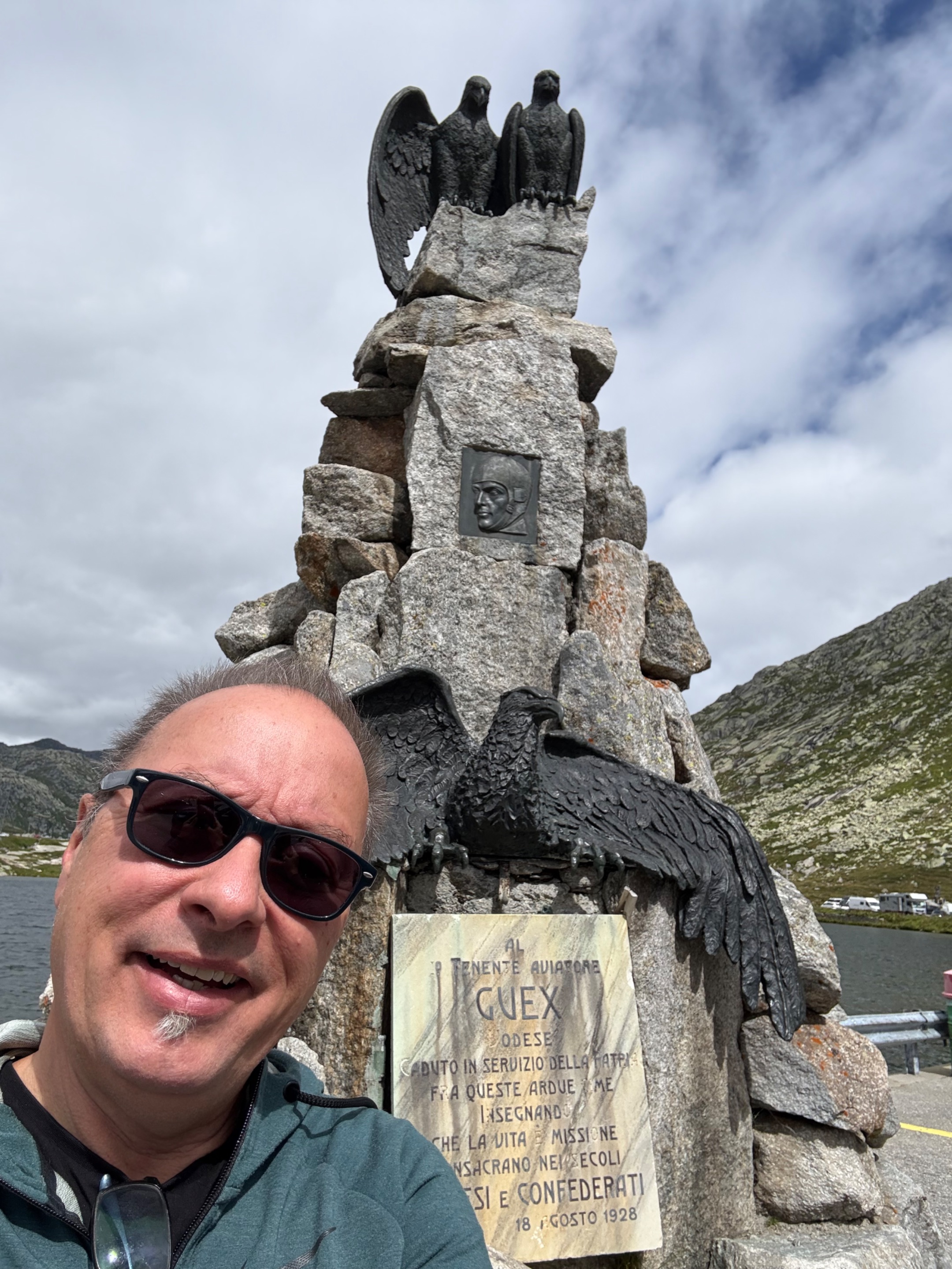 Memorial at Gotthard Pass.jpeg