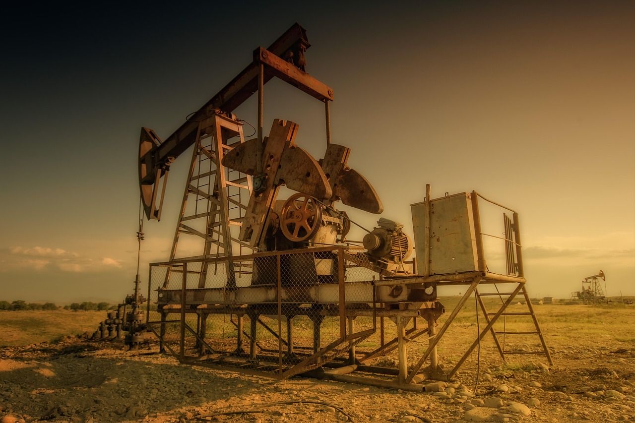 oil-rig-3629119_1280.jpg