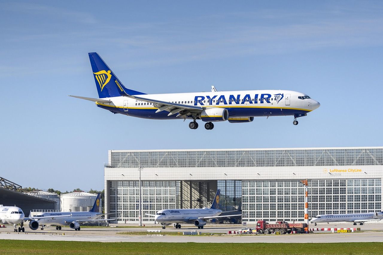 ryanair-5249631_1280.jpg