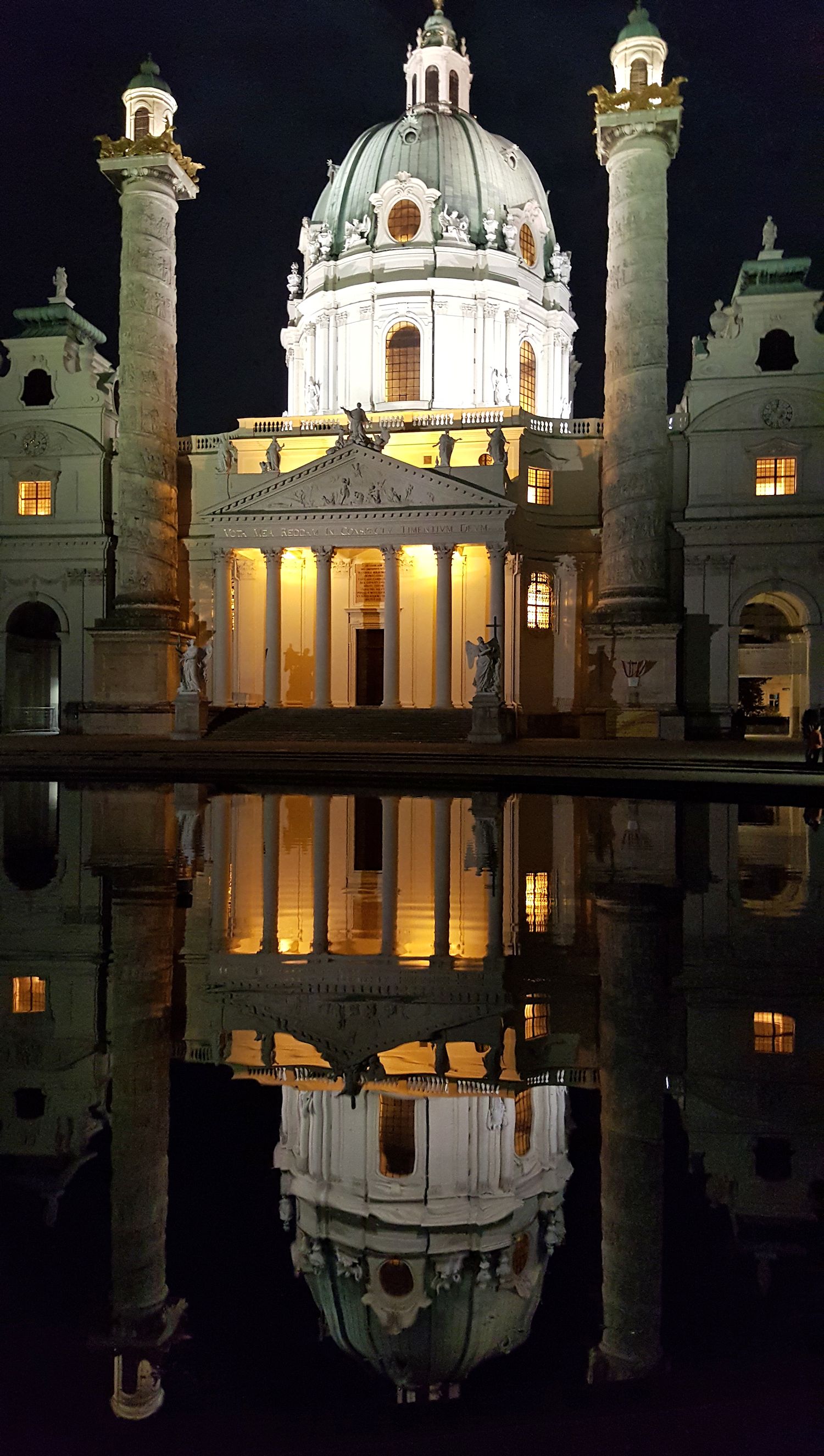 Karlskirche1.png