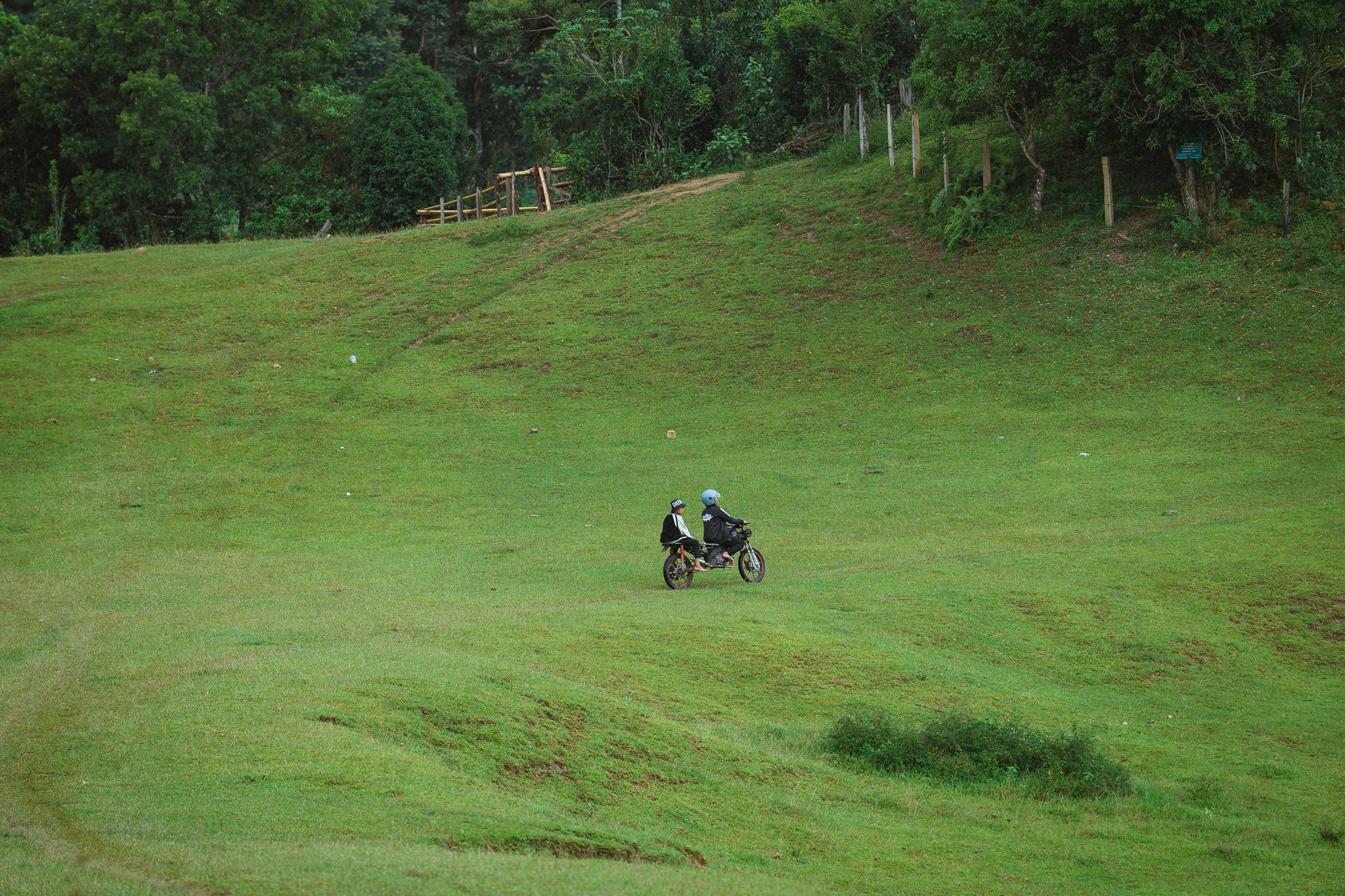 You can easily meet young boys, about 14,15, drive motorbikes professionally here.