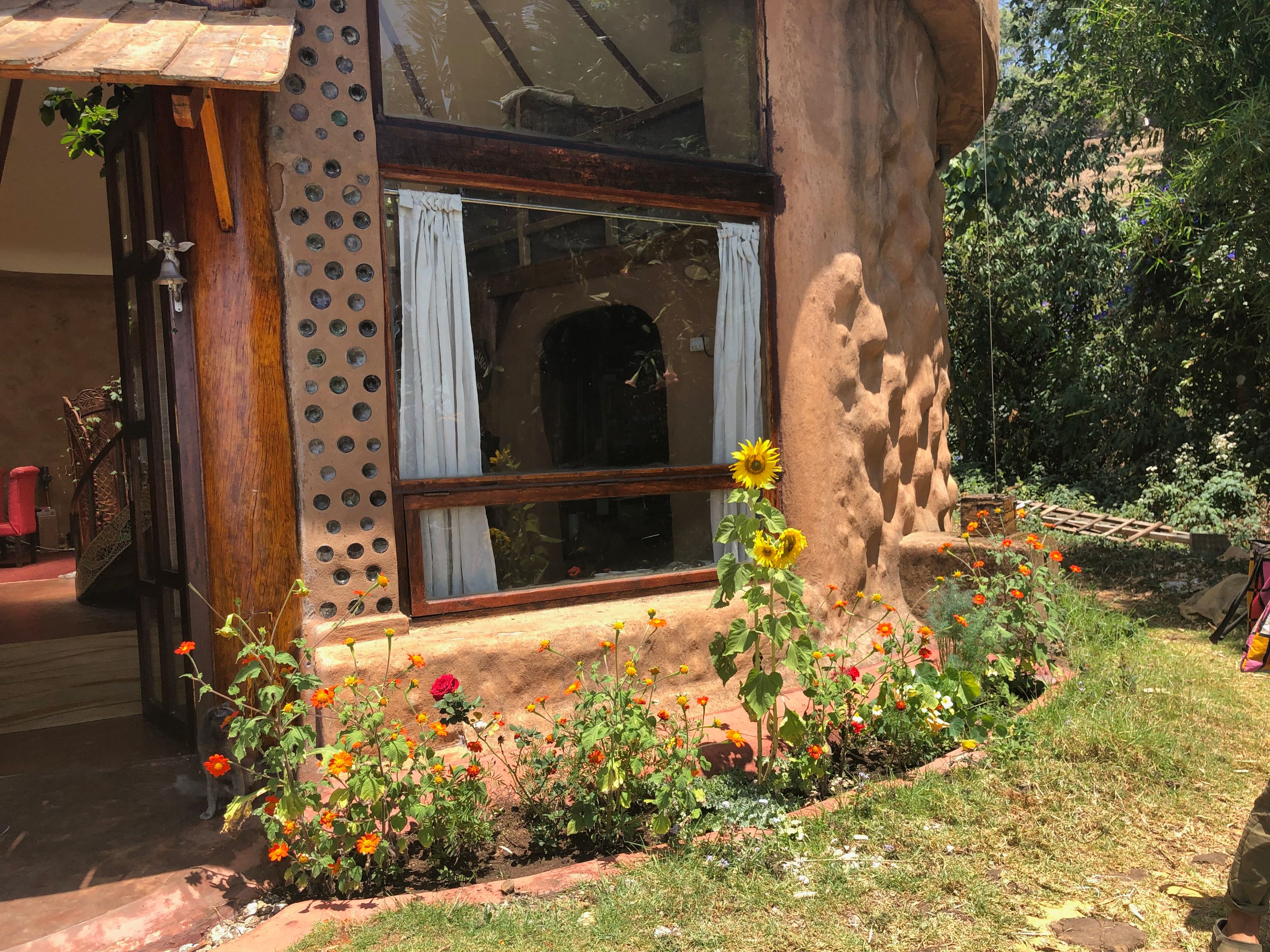 earthship2.png