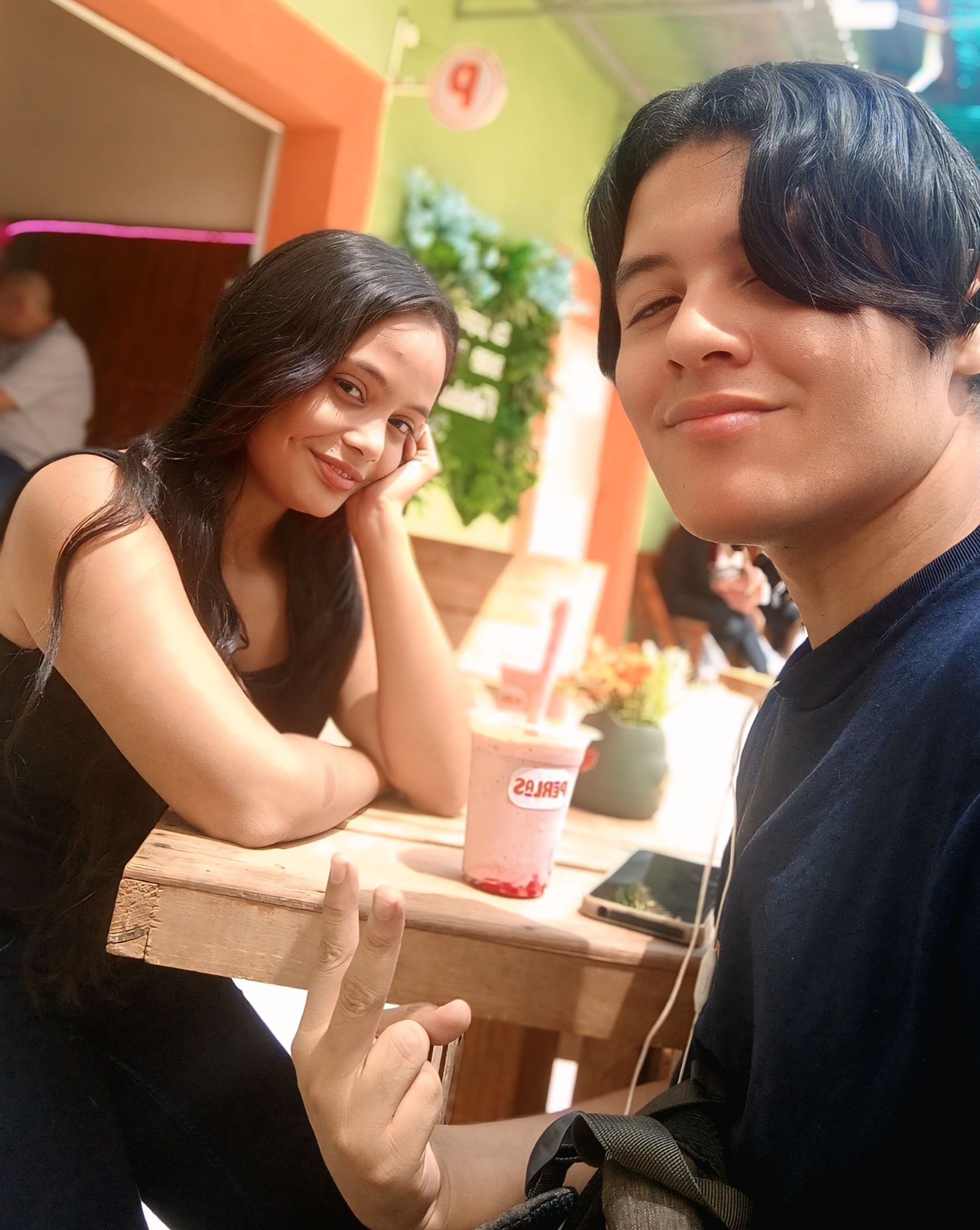 Amistad que Permanece: Un Batido y Mil Historias con mi amigo de la  Universidad💕/Friendship That Lasts: A Smoothie and a Thousand Stories with My College Friend💕