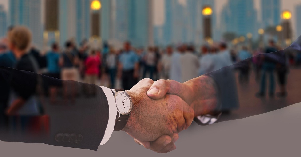 handshake-4229701_1280.jpg