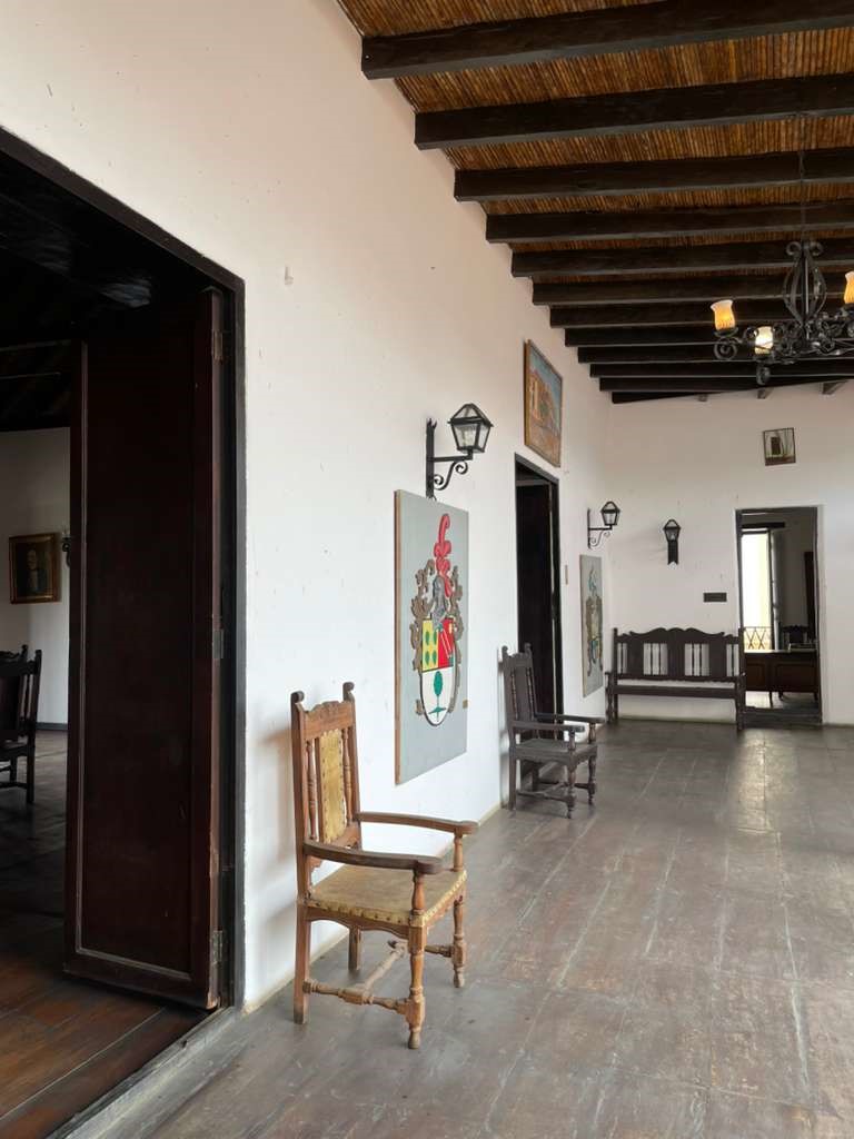 4 7ab9aa9f-11c8-41bd-bd17-7ee3990014f6.jpg