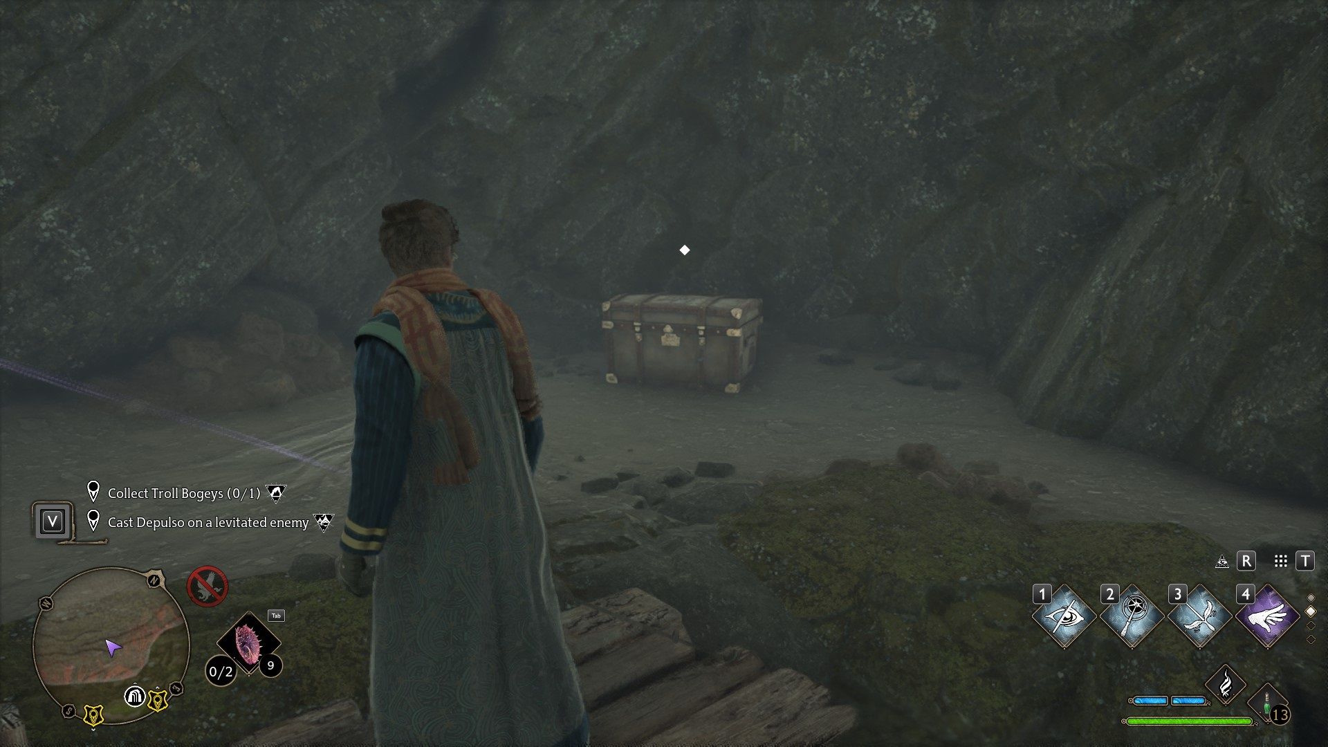 finding the chest at the end of a tunnel in diving Treasure Vaults Guide Hogwarts Legacy.jpg