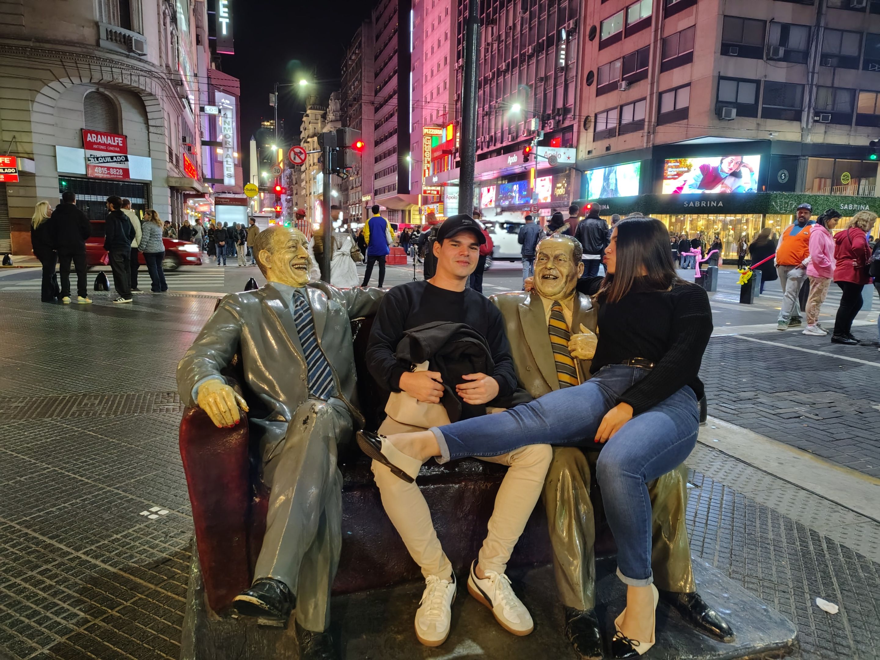 1e7f0be0-28e9-4933-82bf-d6ff0e5edda4.jpg