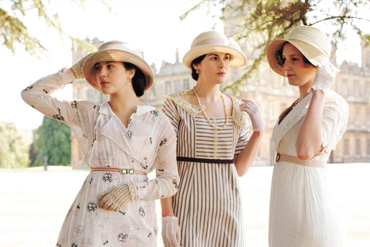 the-crawley-sisters-v0-foto1.jpg