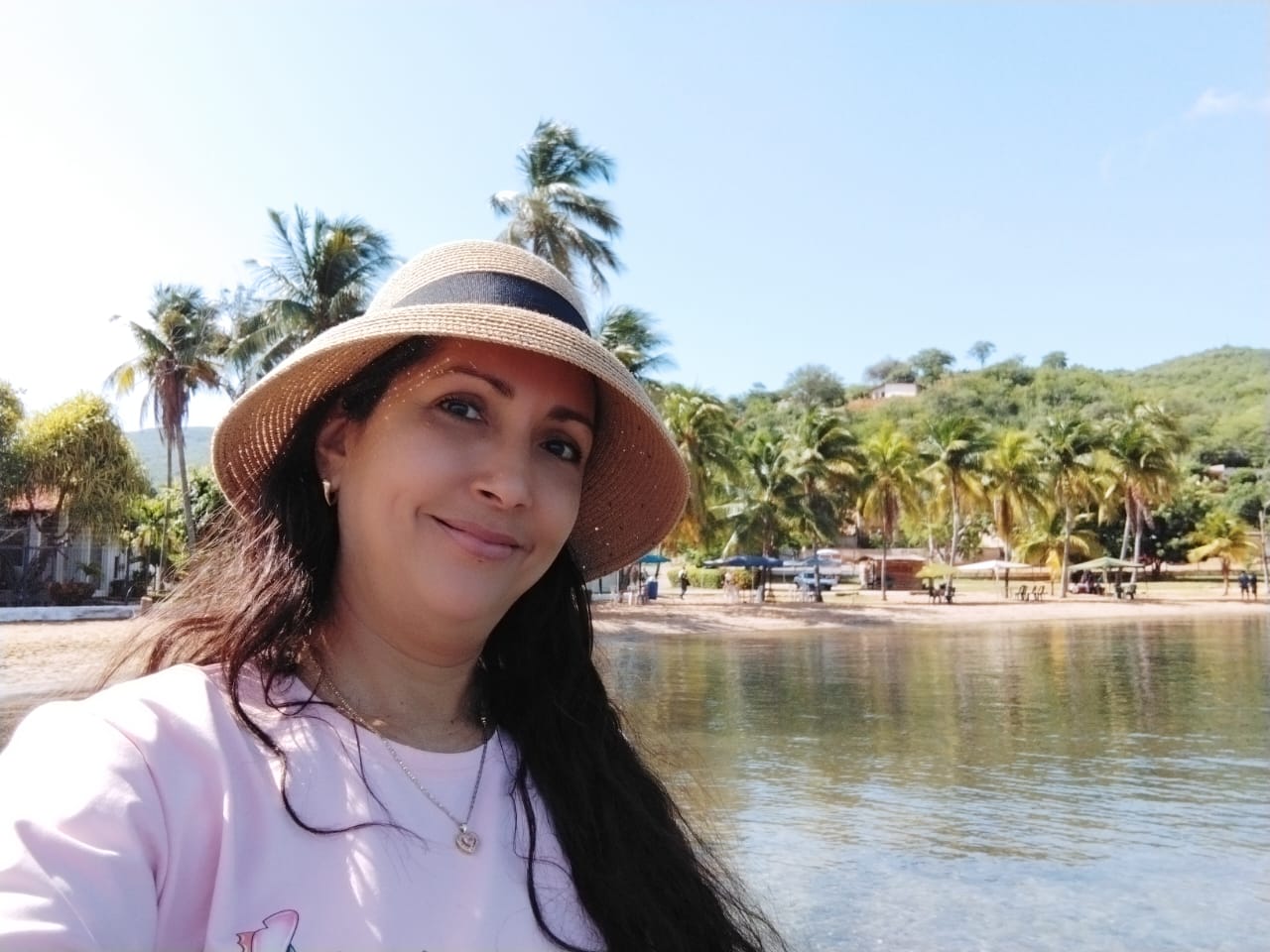 Imagen de WhatsApp 2025-10-14 a las 07.37.47_815507f3.jpg