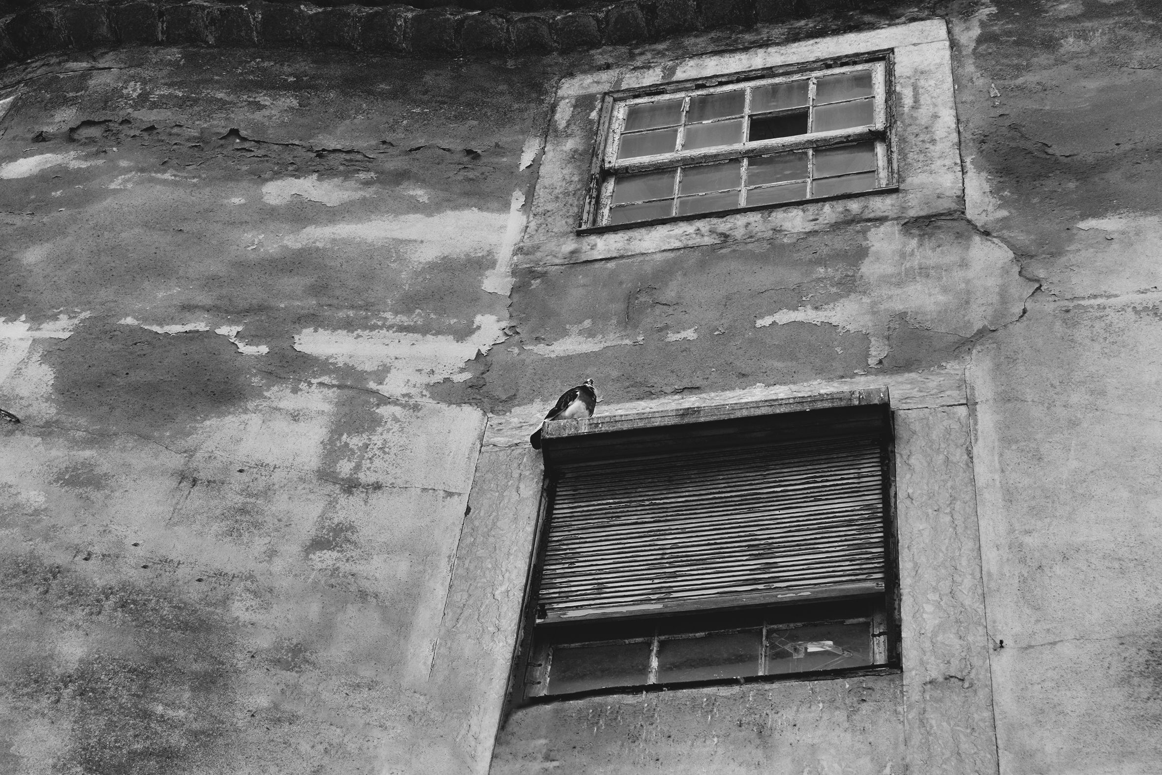 Lisbon narrow streets bw 7.jpg