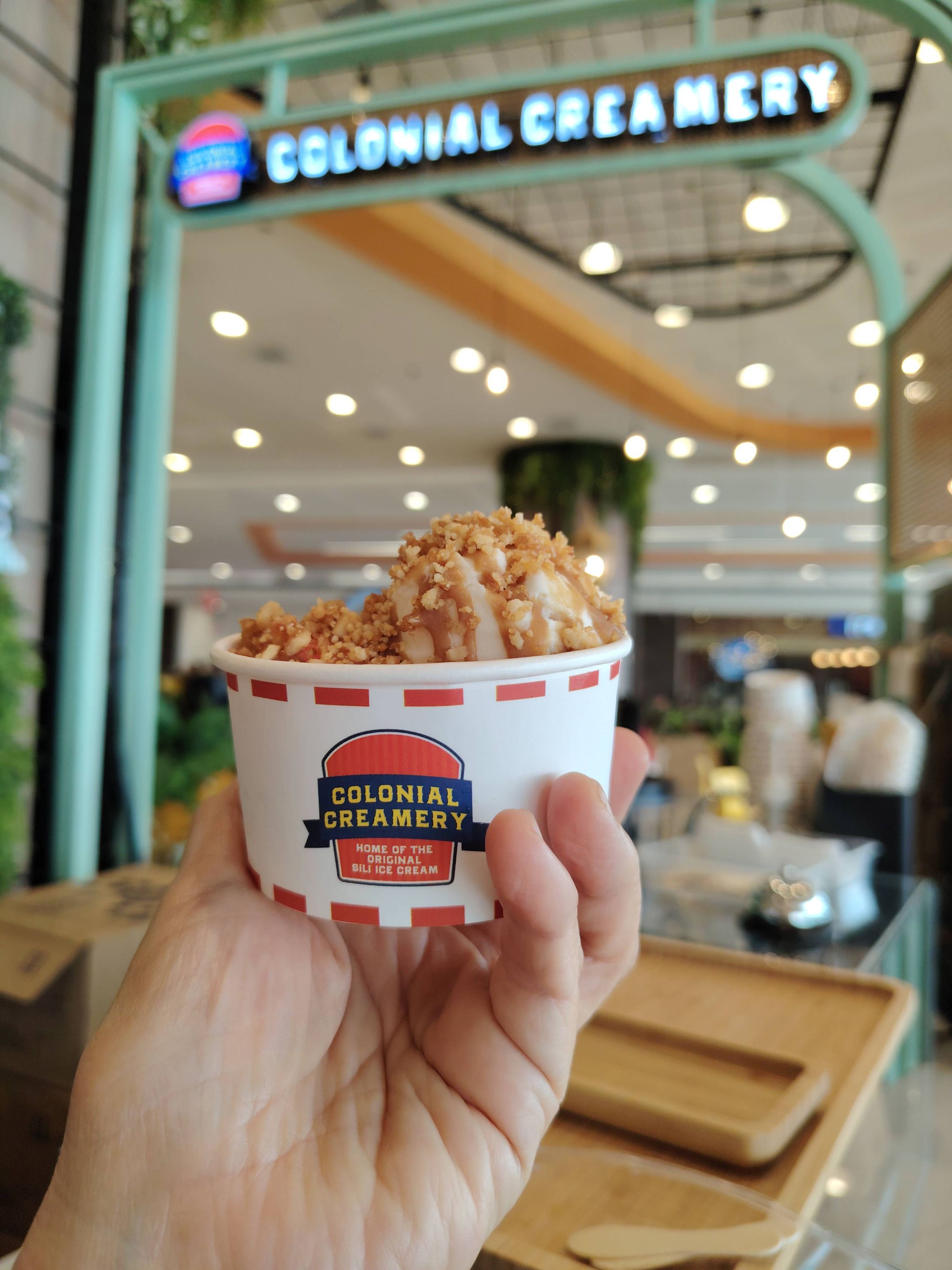 Sweet endings with a Bicolano kick.