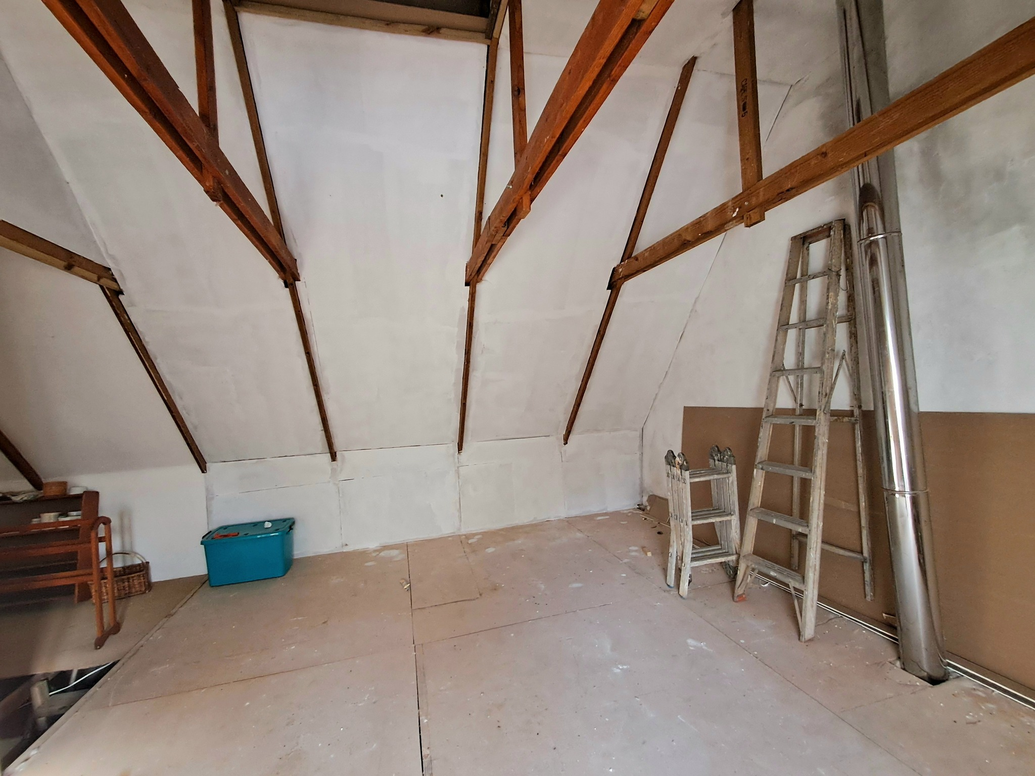 Primed room 2