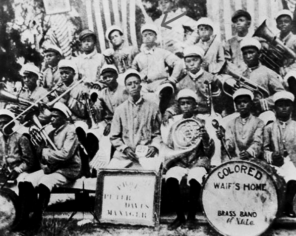 Louis Armstrong en la Colored Waif’s Home for Boys brass band.jpg