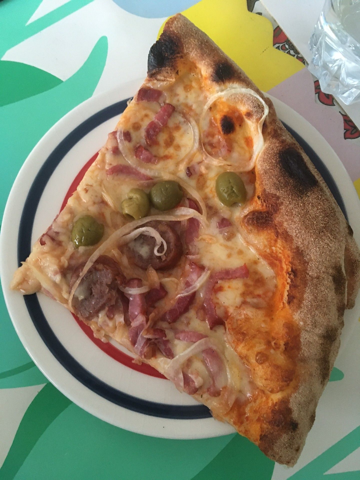 2oct25 pizza maradona.jpg