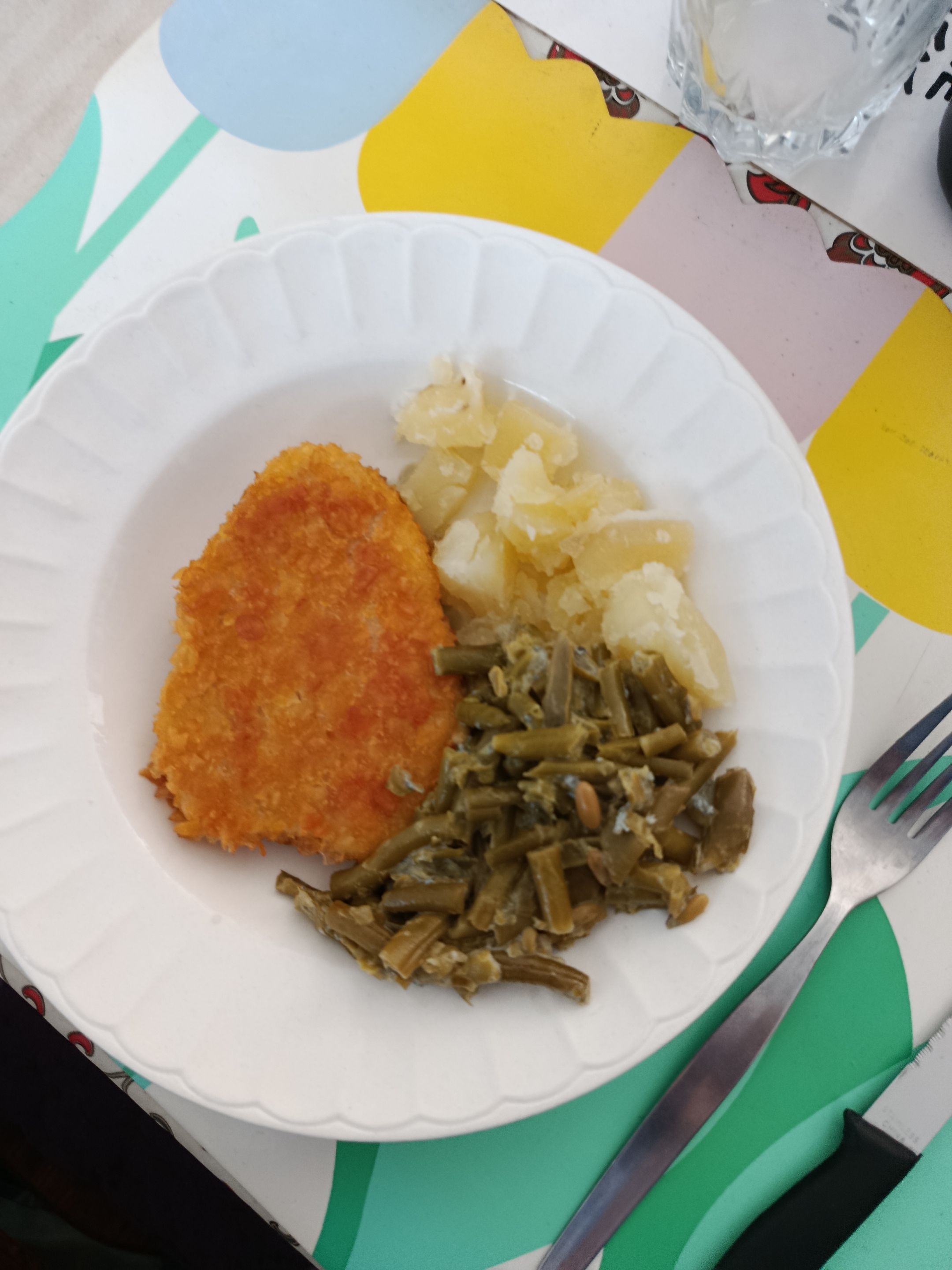 19oct25 poulet pane pdt princesses bleu.jpg