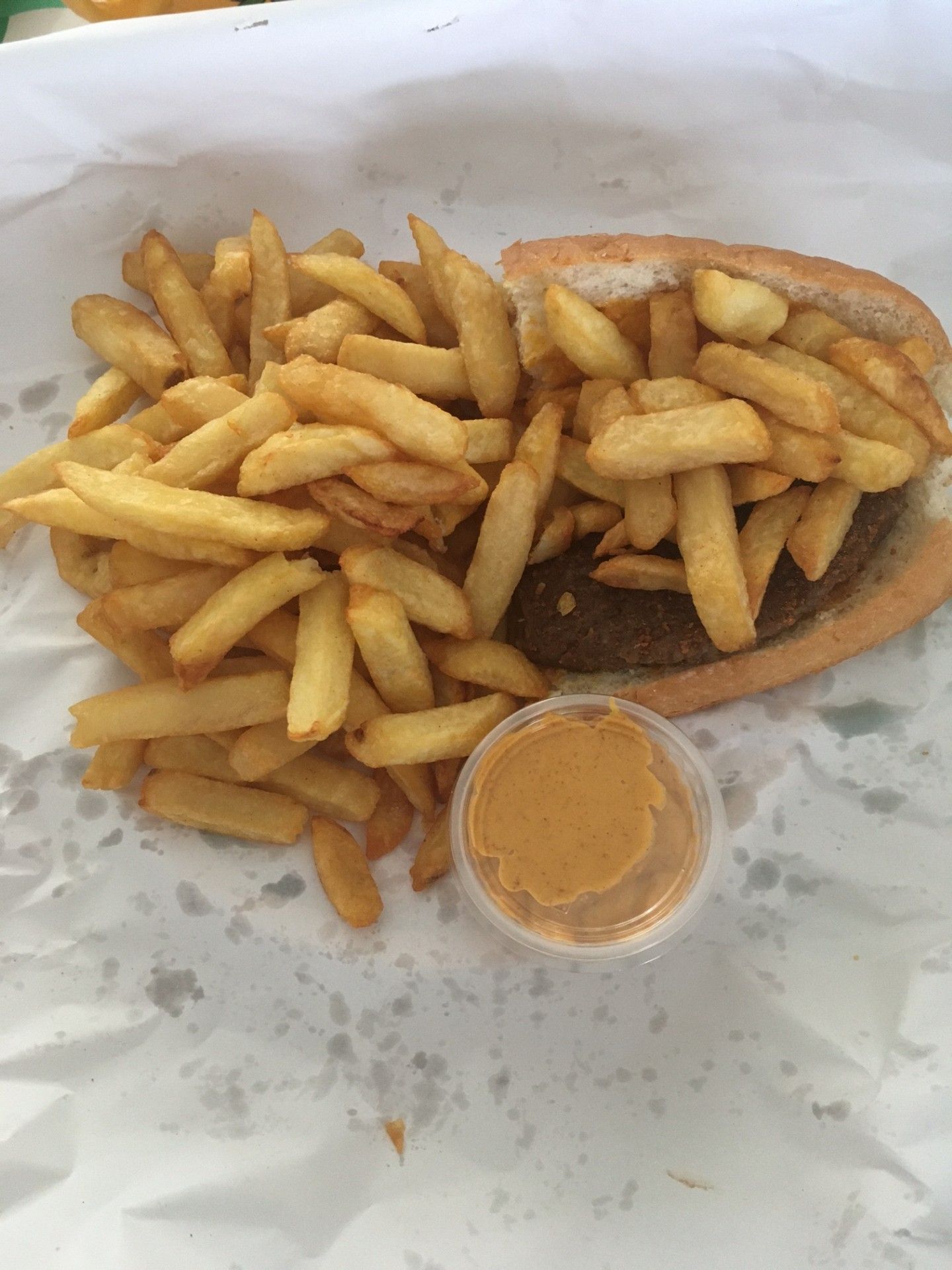 1aug25 mitraillette hamburger dinde brazil.jpg