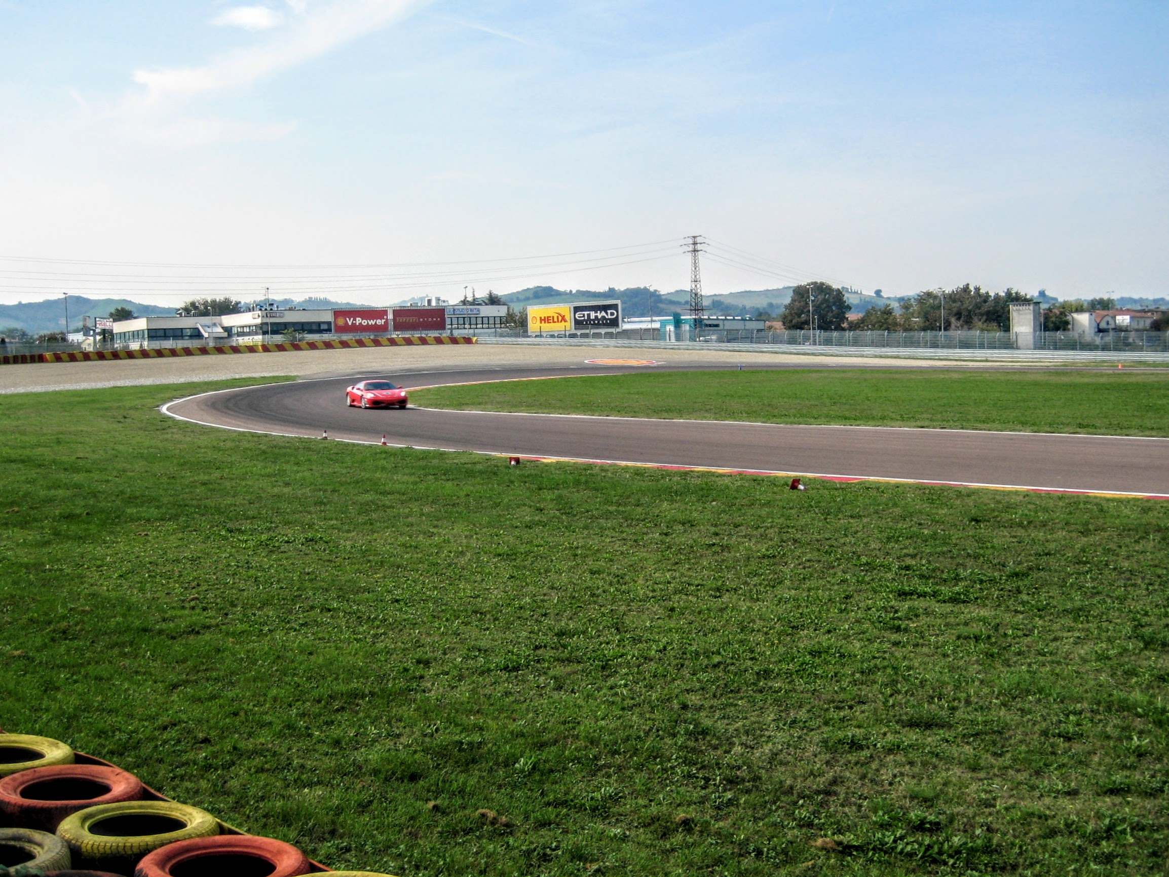 Zx9PXplg-Fiorano20test20track20-20Modena205.jpg