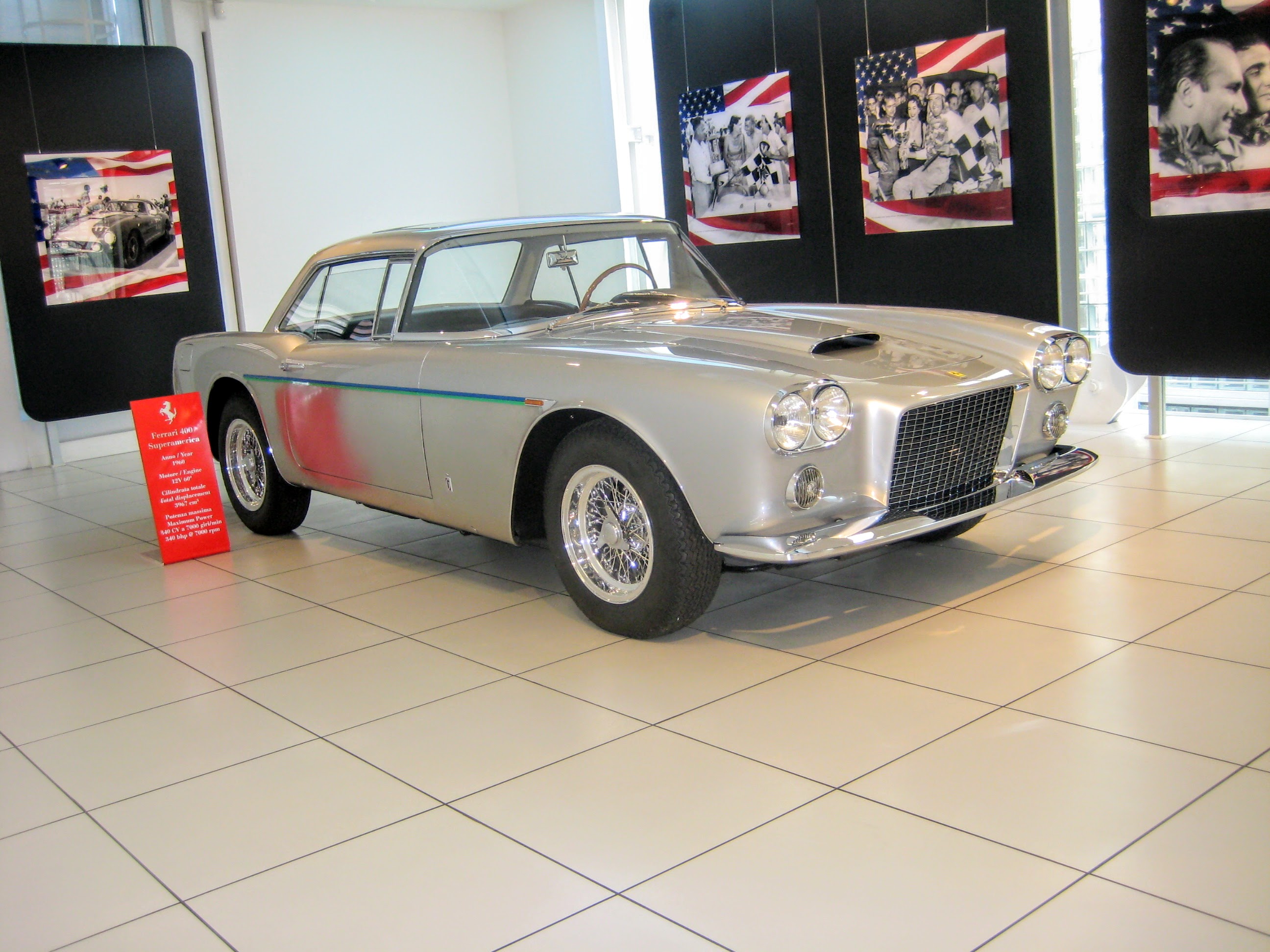 f07VisFD-Ferrari20Museum201201.jpg