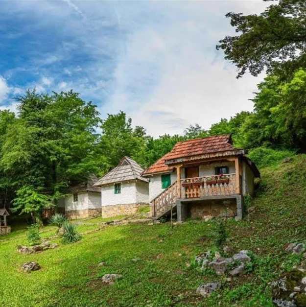 Snimak ekrana 2025-10-26 165103.png