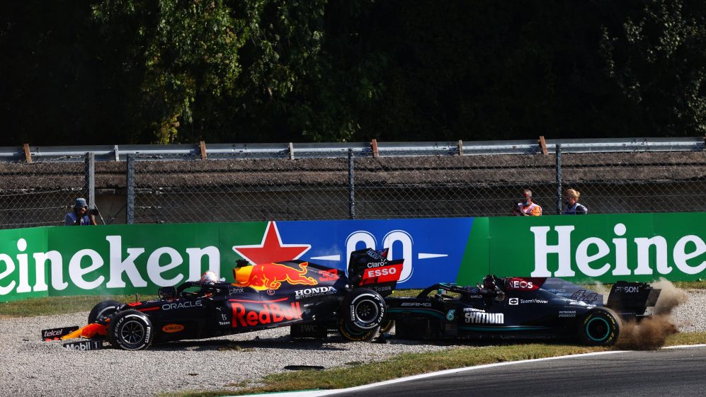 278.-Lewis-o-Max-Monza2021-crash.jpg
