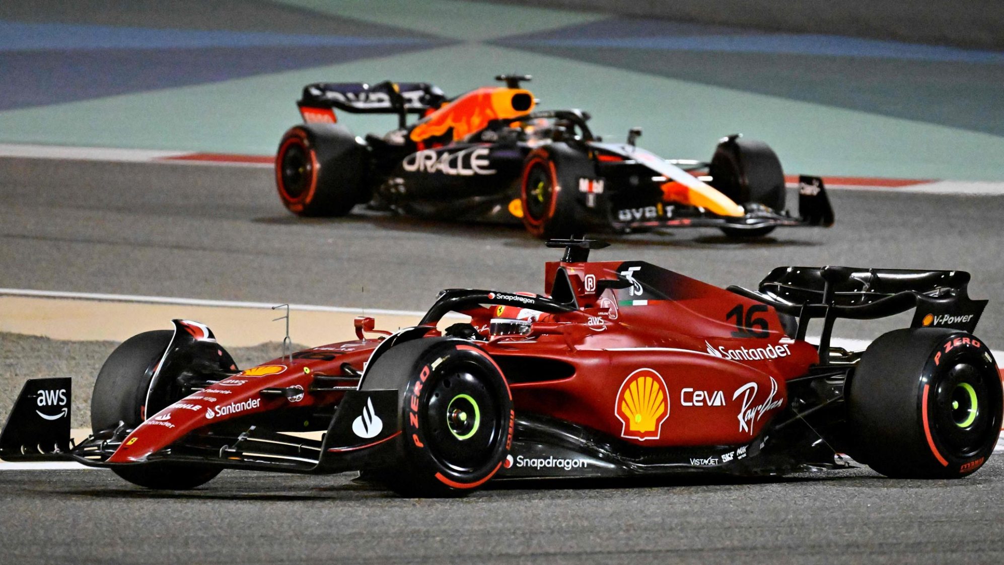 388.-Fórmula1-2022-GP-Barein-Leclerc-Verstappen1.jpg