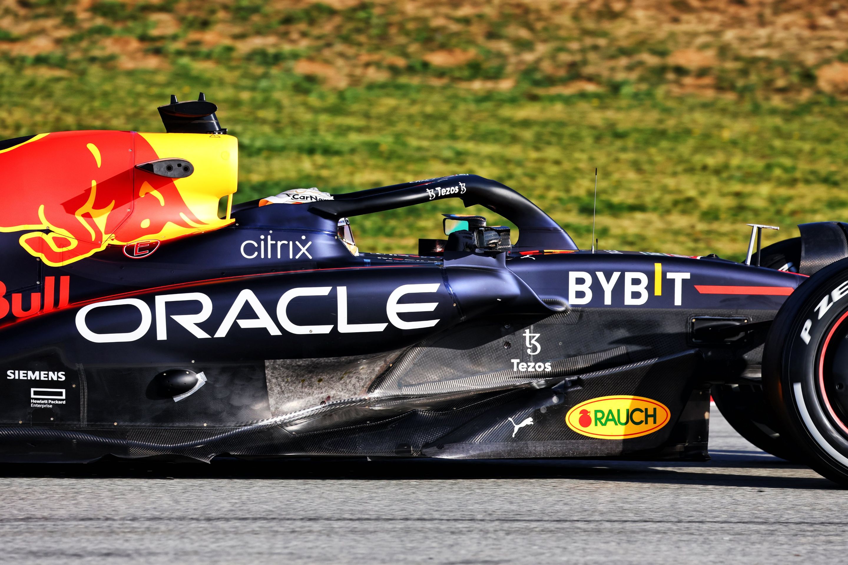365.-Red-Bull-tests.jpg