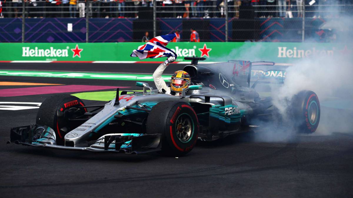 286.-Formula1-puntos-fuertes-y-debiles-de-Hamilton-y-Verstappen-Mexico-2017.jpg