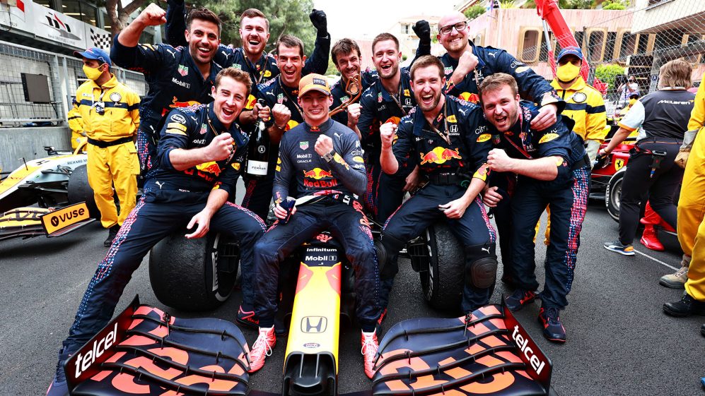 286.-Formula1-puntos-fuertes-y-debiles-de-Hamilton-y-Verstappen-RedBull-team-2021.jpg