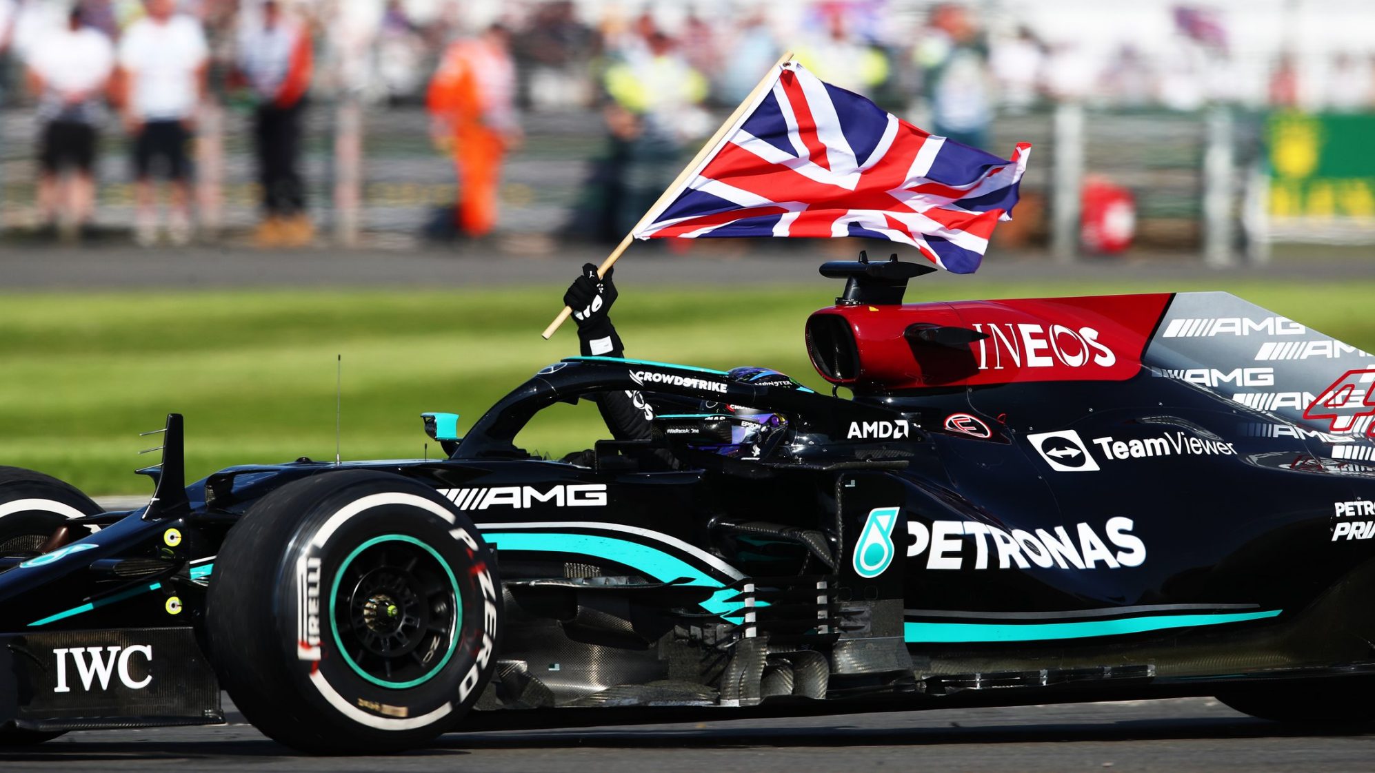 143.-Formula1-Silverstone-Hamilton.jpg
