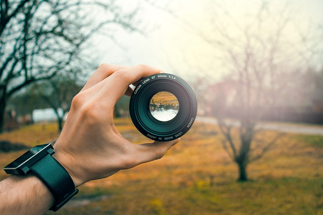 lens-3046269_640.jpg