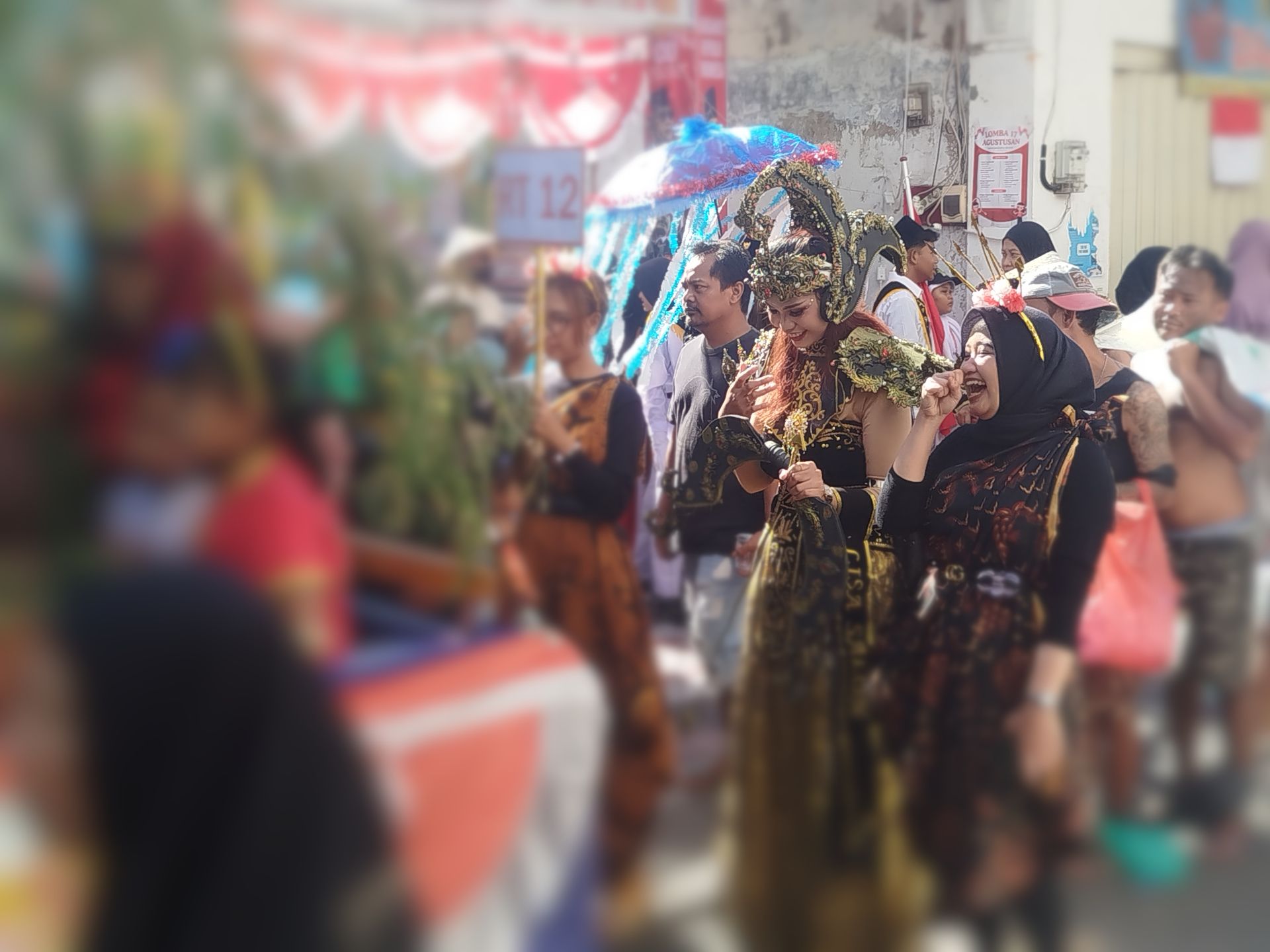 tertawa
