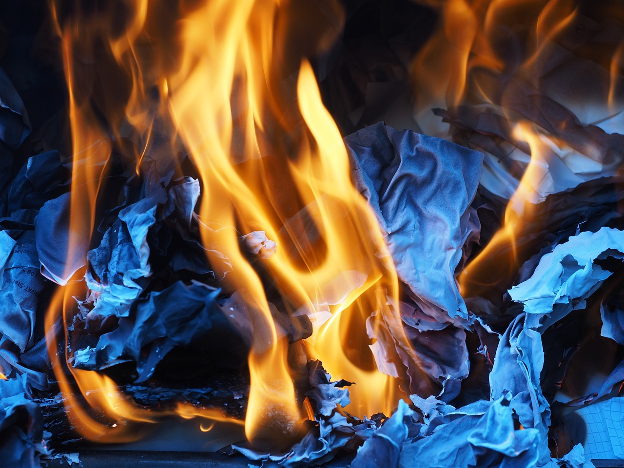 @hariton/burning-up-july-earnings