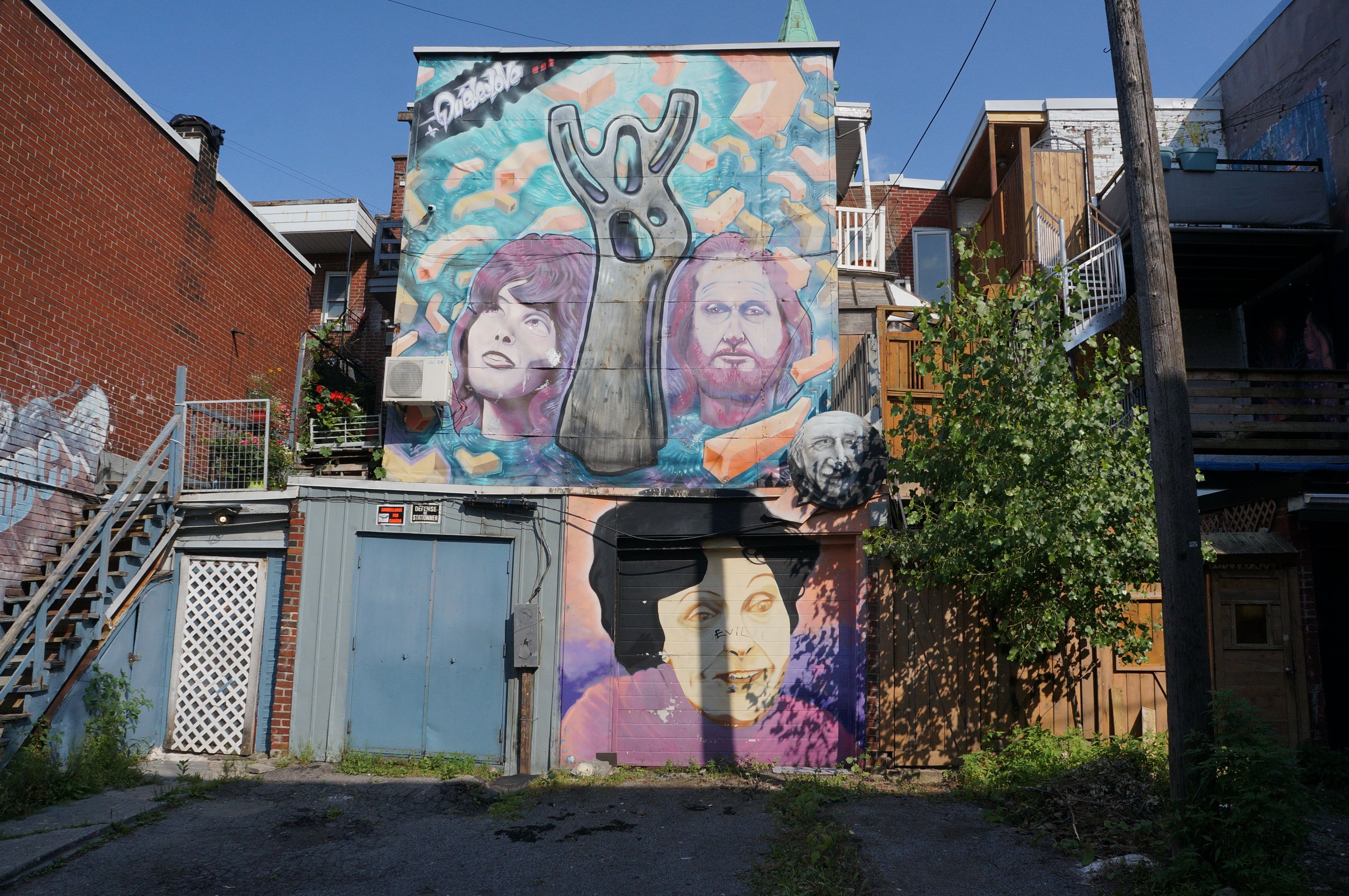 340 - QuebecLove ruelle Ontario.jpg