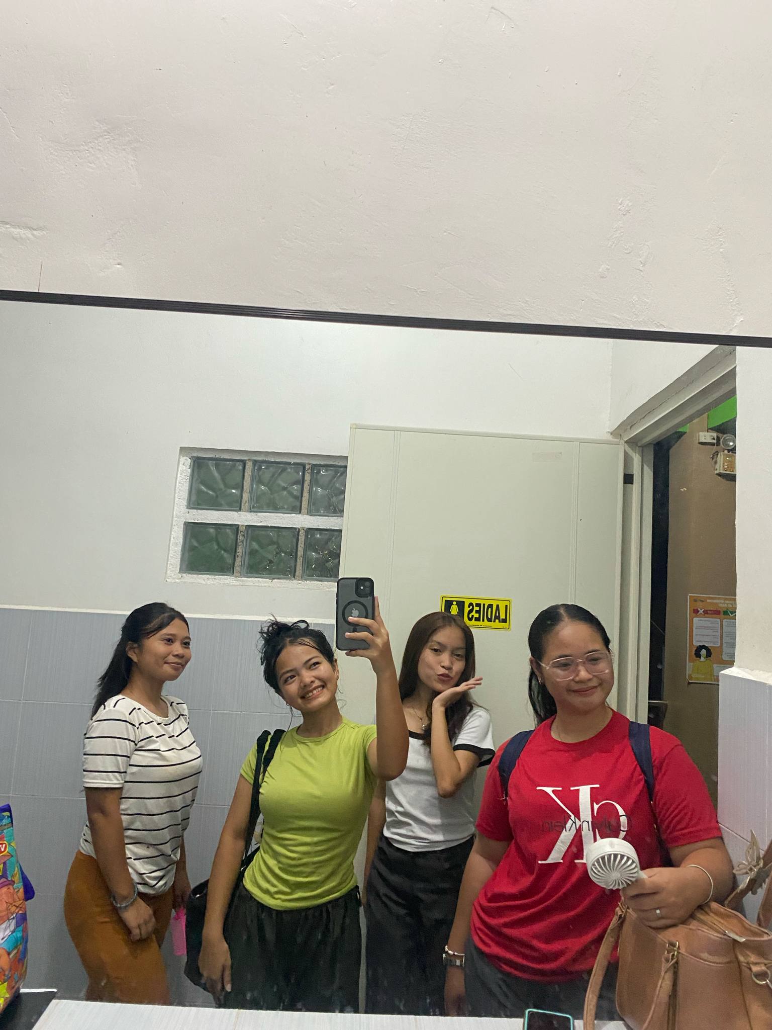 Messenger_creation_A5EFEEC3-CD7F-4588-9721-3E8BD2F80EBD.jpeg