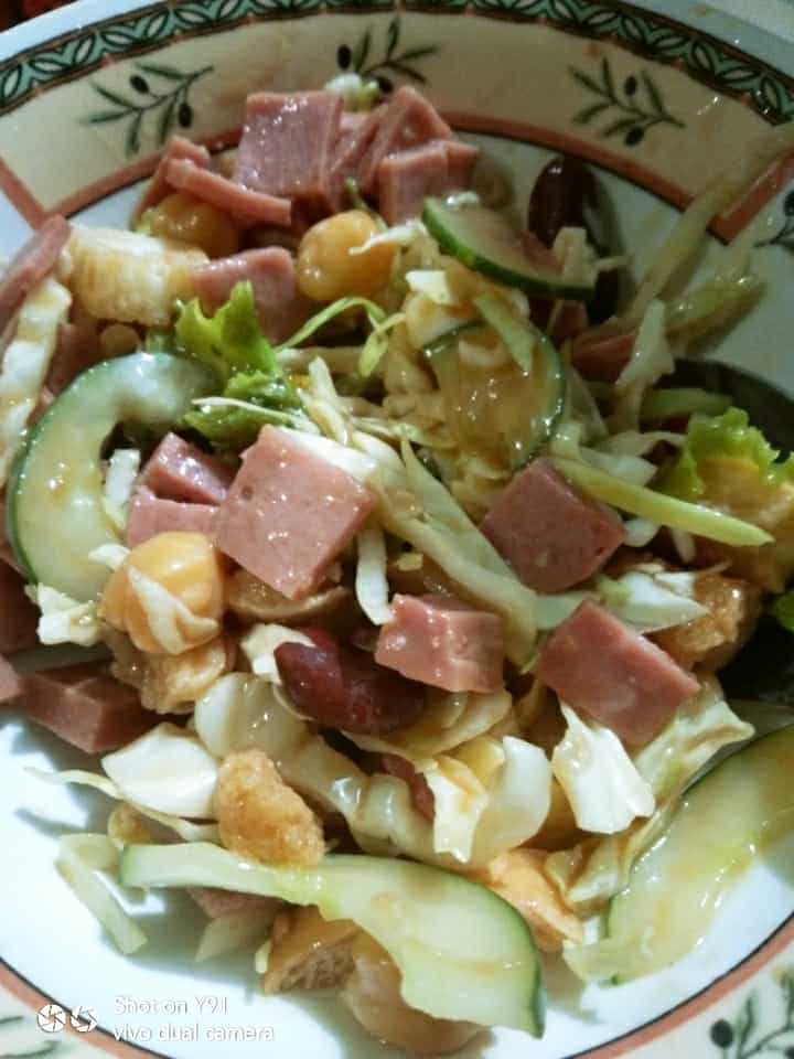 saladdinner.jpg