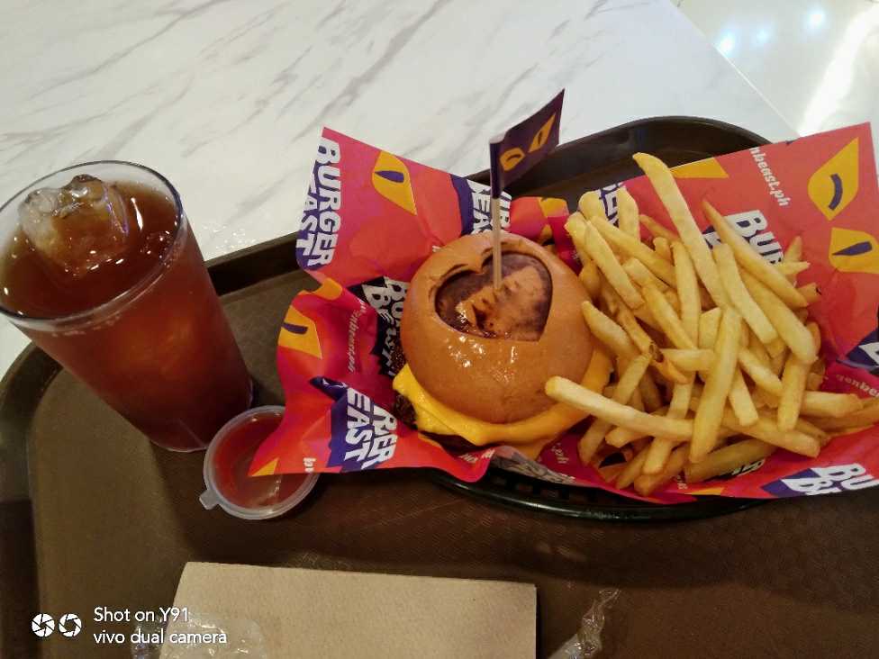 cheeseburgerbeastmeal.jpg