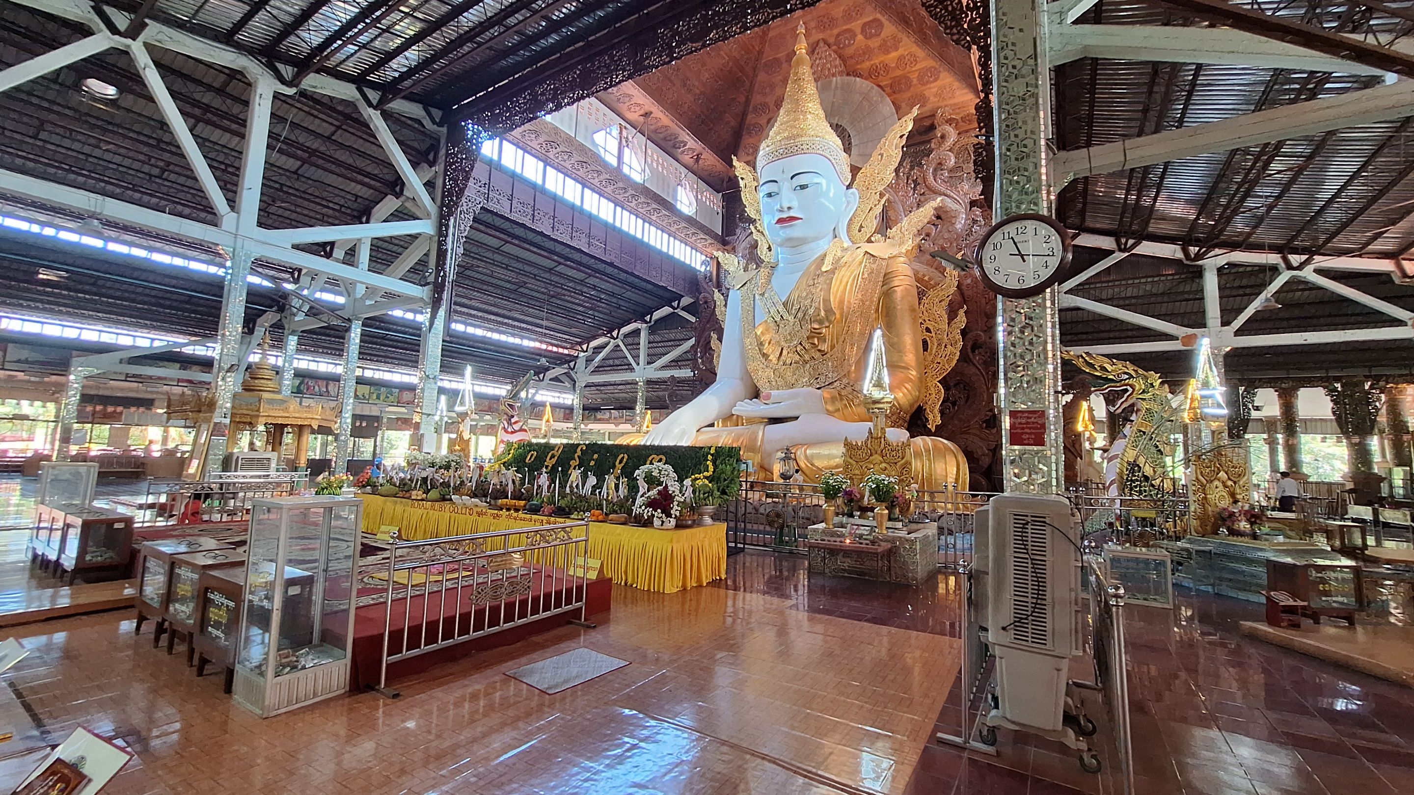 Maha Satkya Atulamanaung Ngarhtatgyi, Yangon, Myanmar
