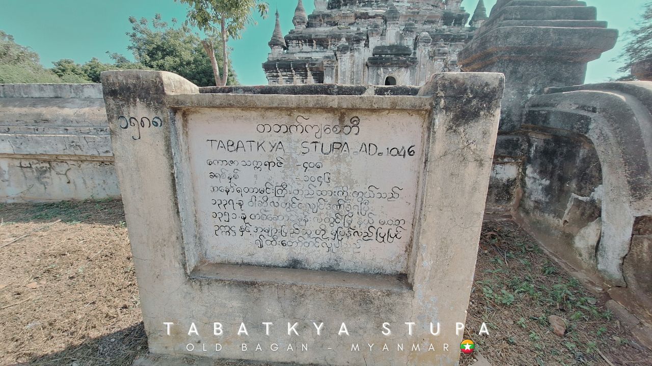 Biru Putih Minimalis Wonderful Bali Indonesia Youtube Thumbnail (2).jpg