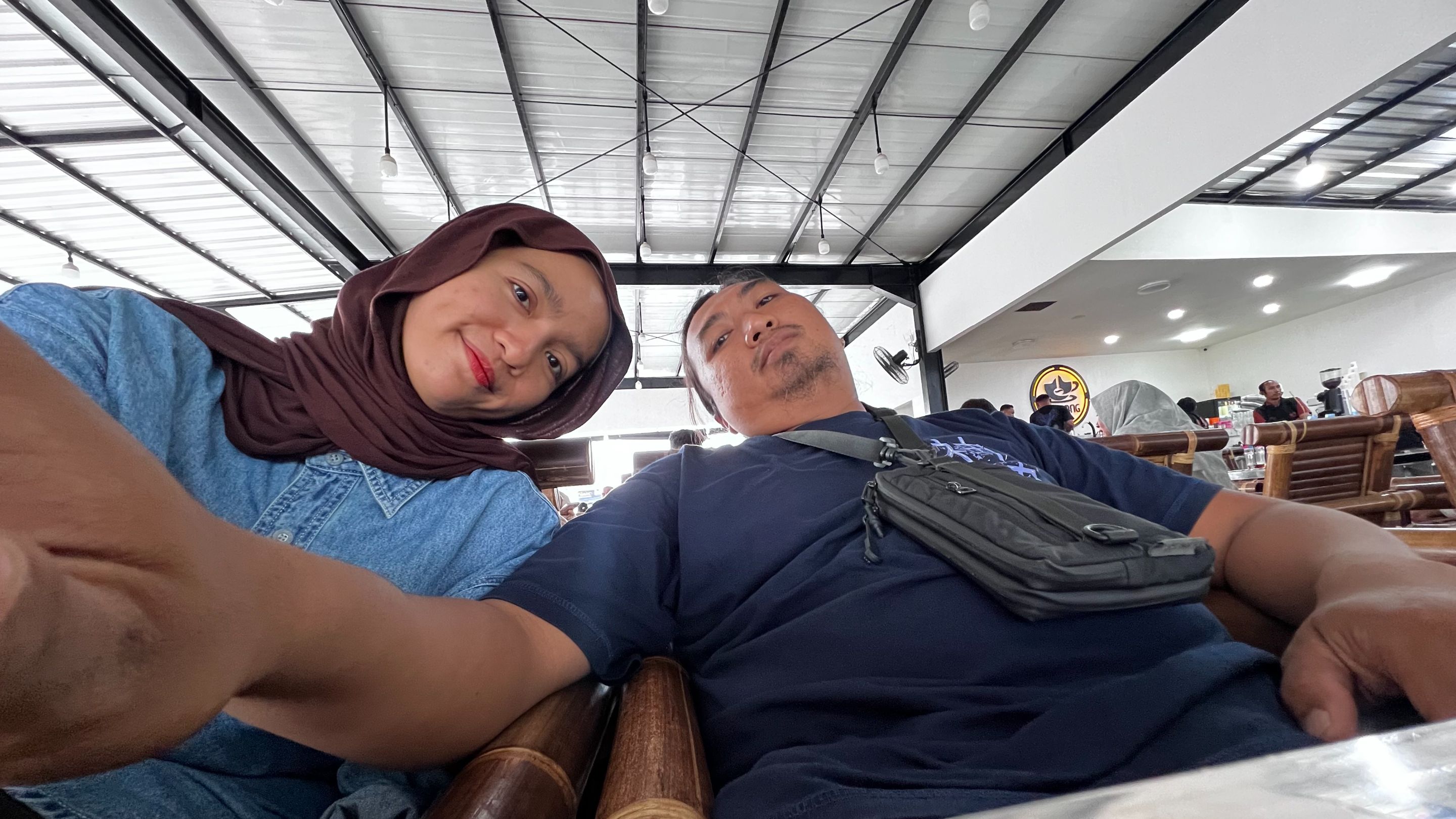 Lunch Time with My Wife at Cutbang Kuphi