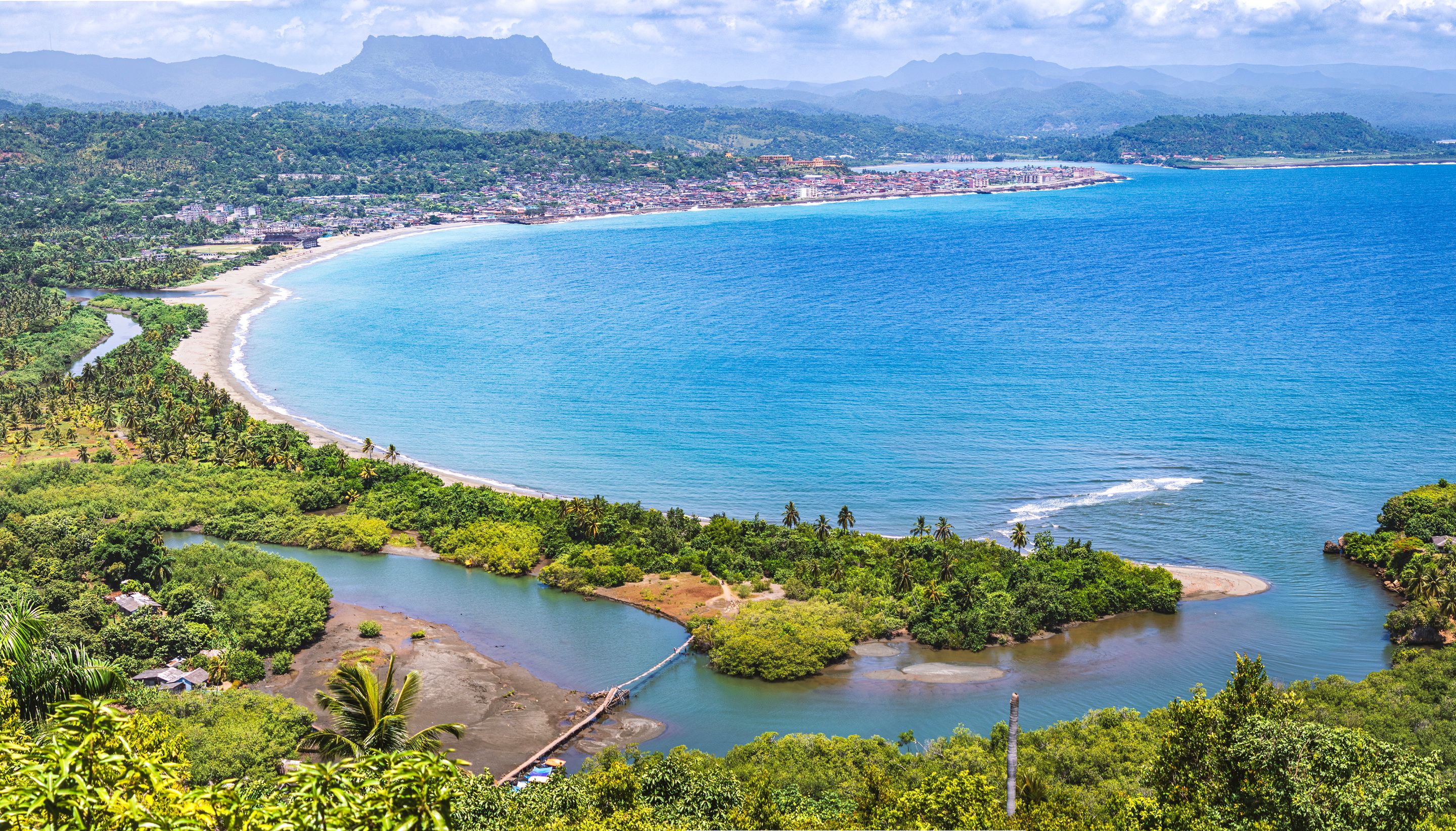 Paisaje Baracoa.jpg