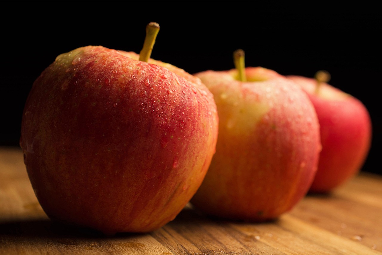 apple-1962747_1280.jpg