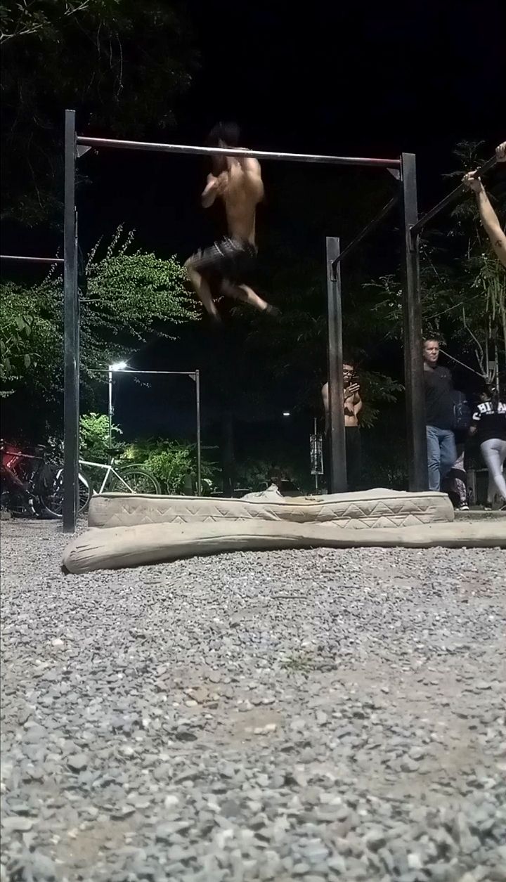 1000103300.jpg